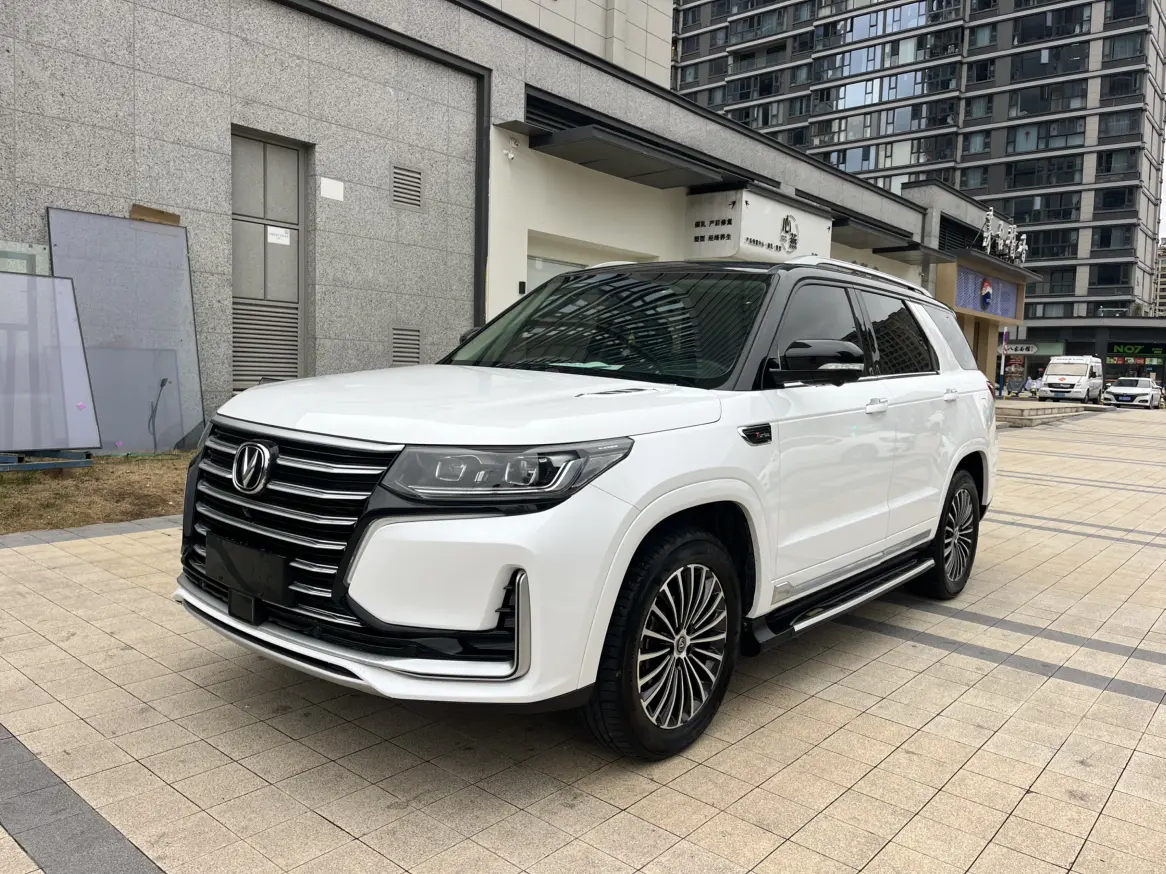 Changan CS95  из Китая