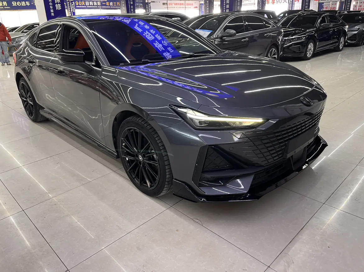 Changan UNI-V  из Китая