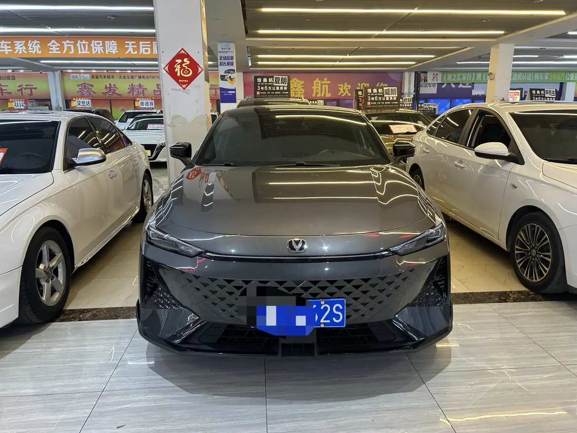 Changan UNI-V  из Китая