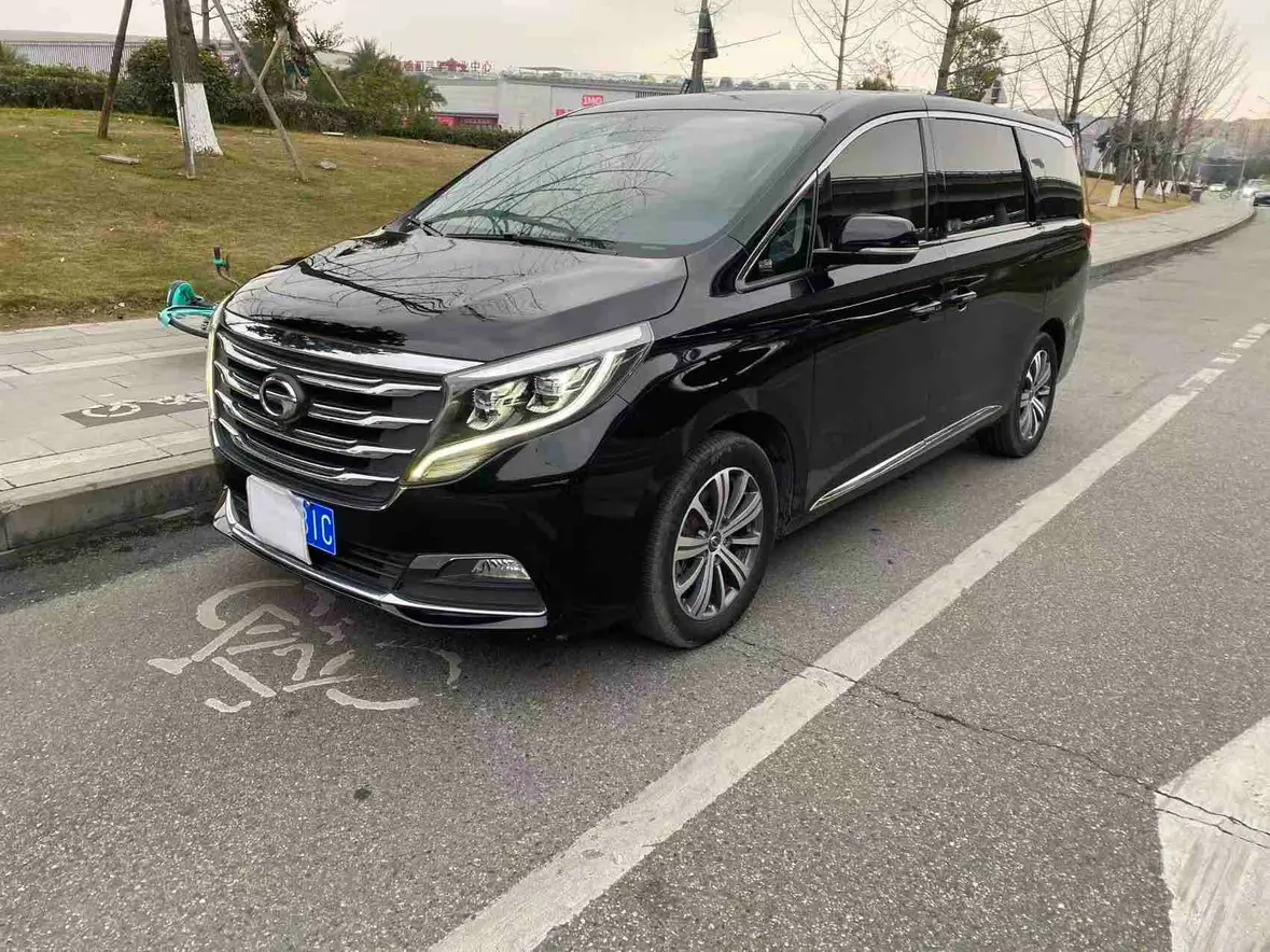 GAC Trumpchi M8  из Китая