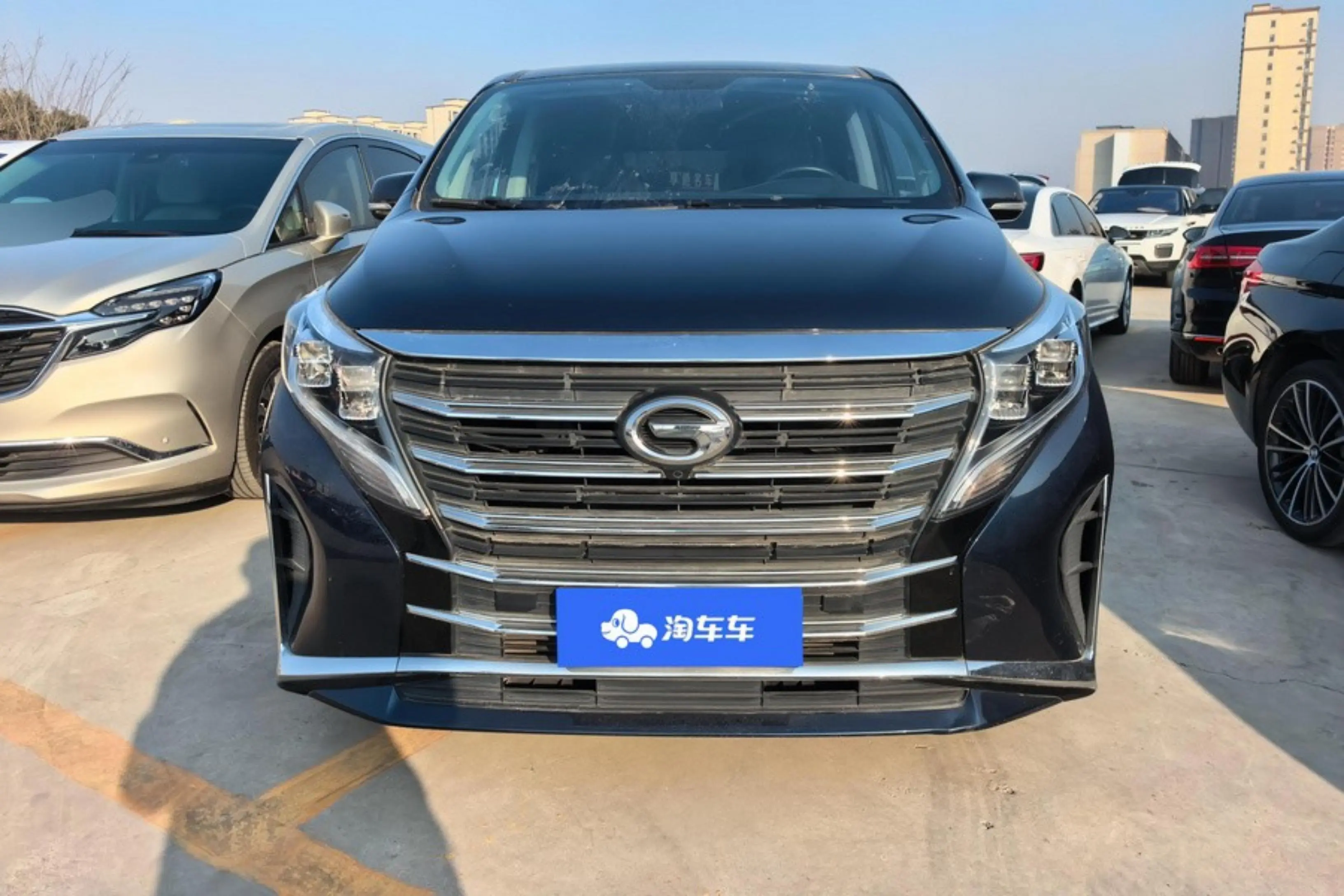 GAC Trumpchi M8  из Китая