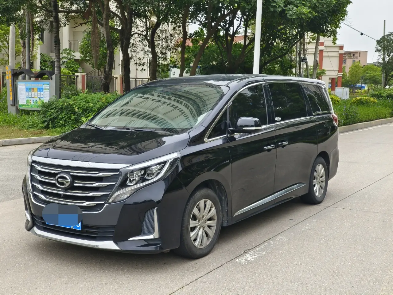 GAC Trumpchi M8  из Китая