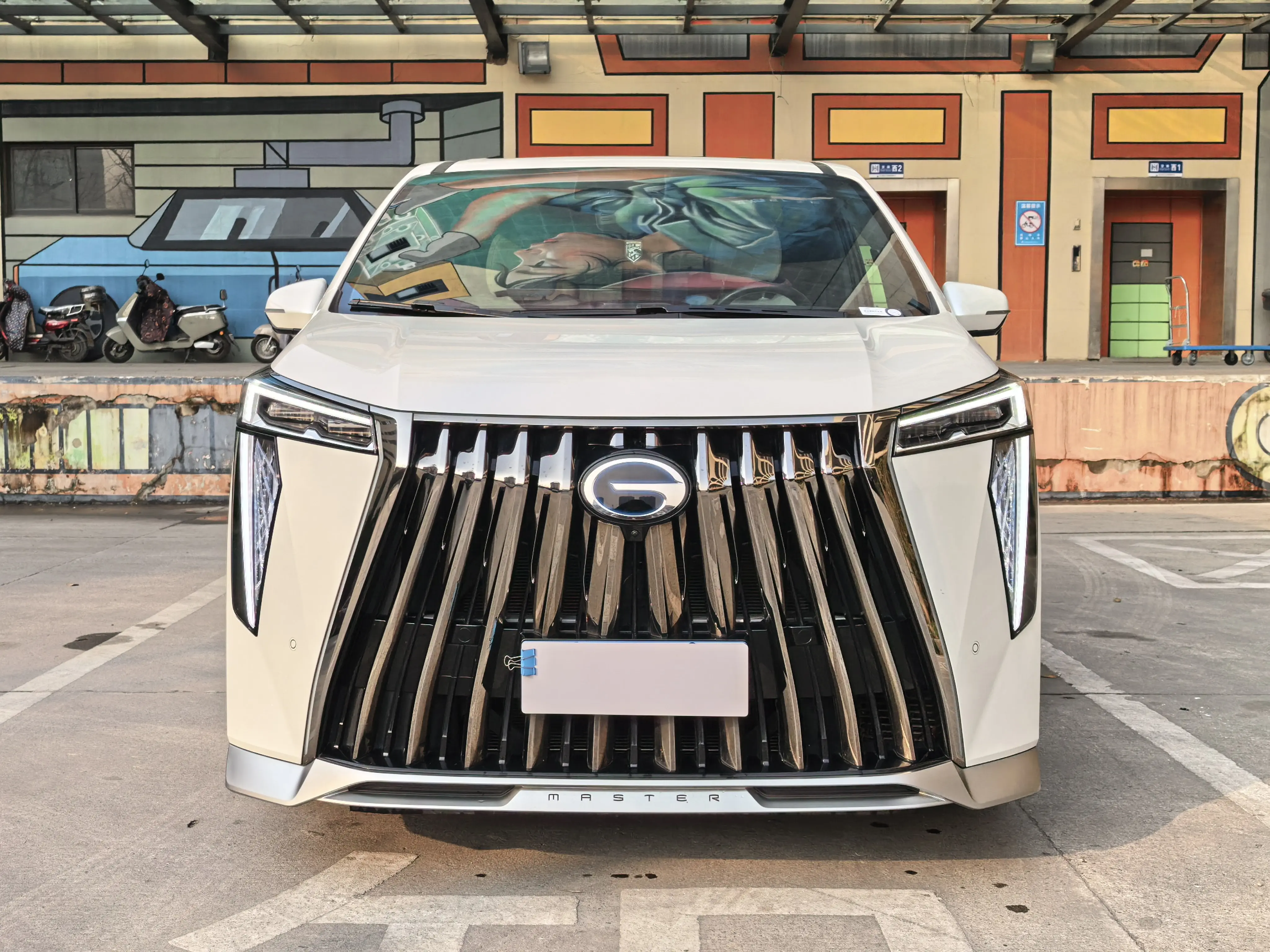 GAC Trumpchi M8  из Китая