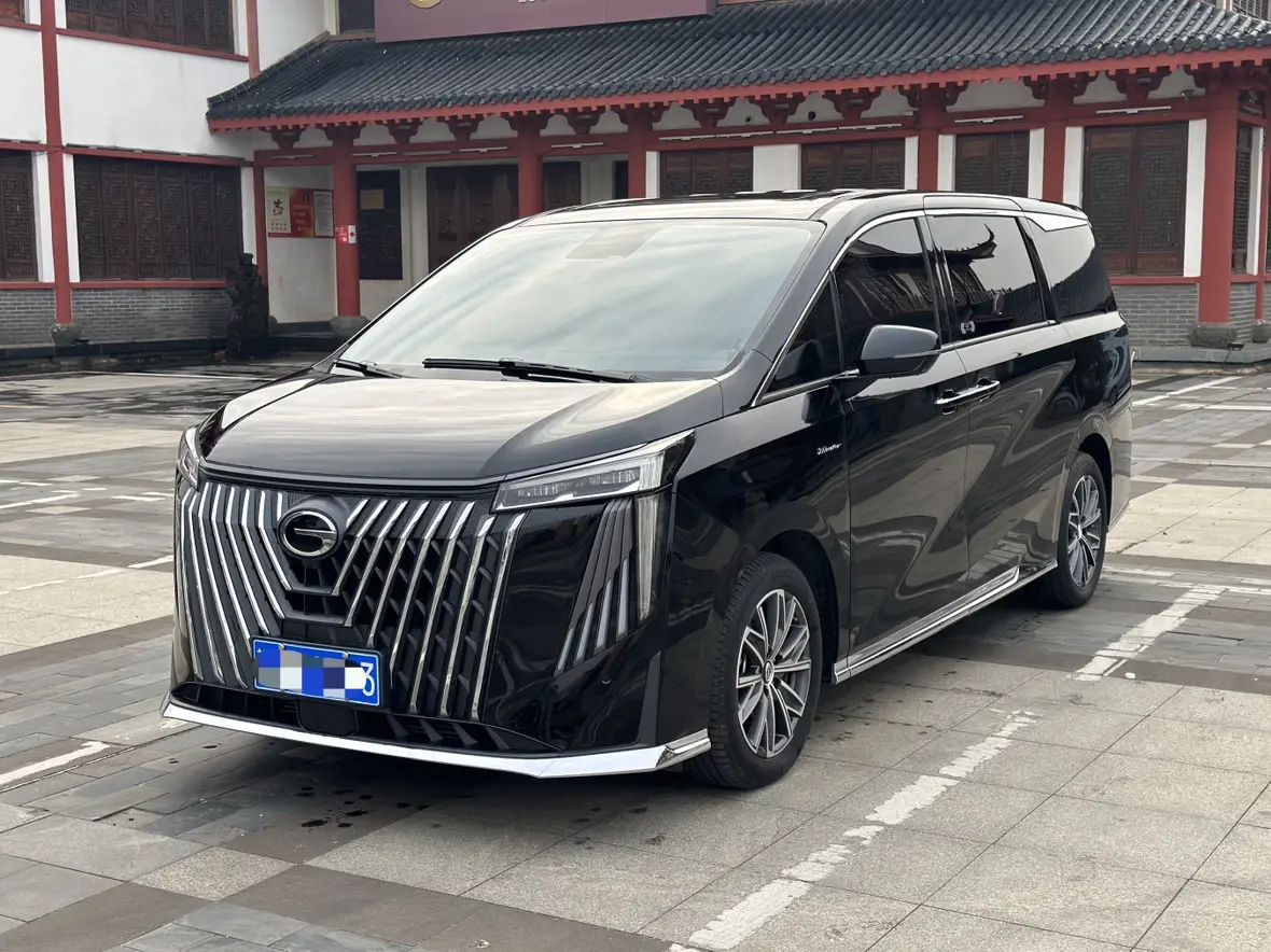GAC Trumpchi M8  из Китая