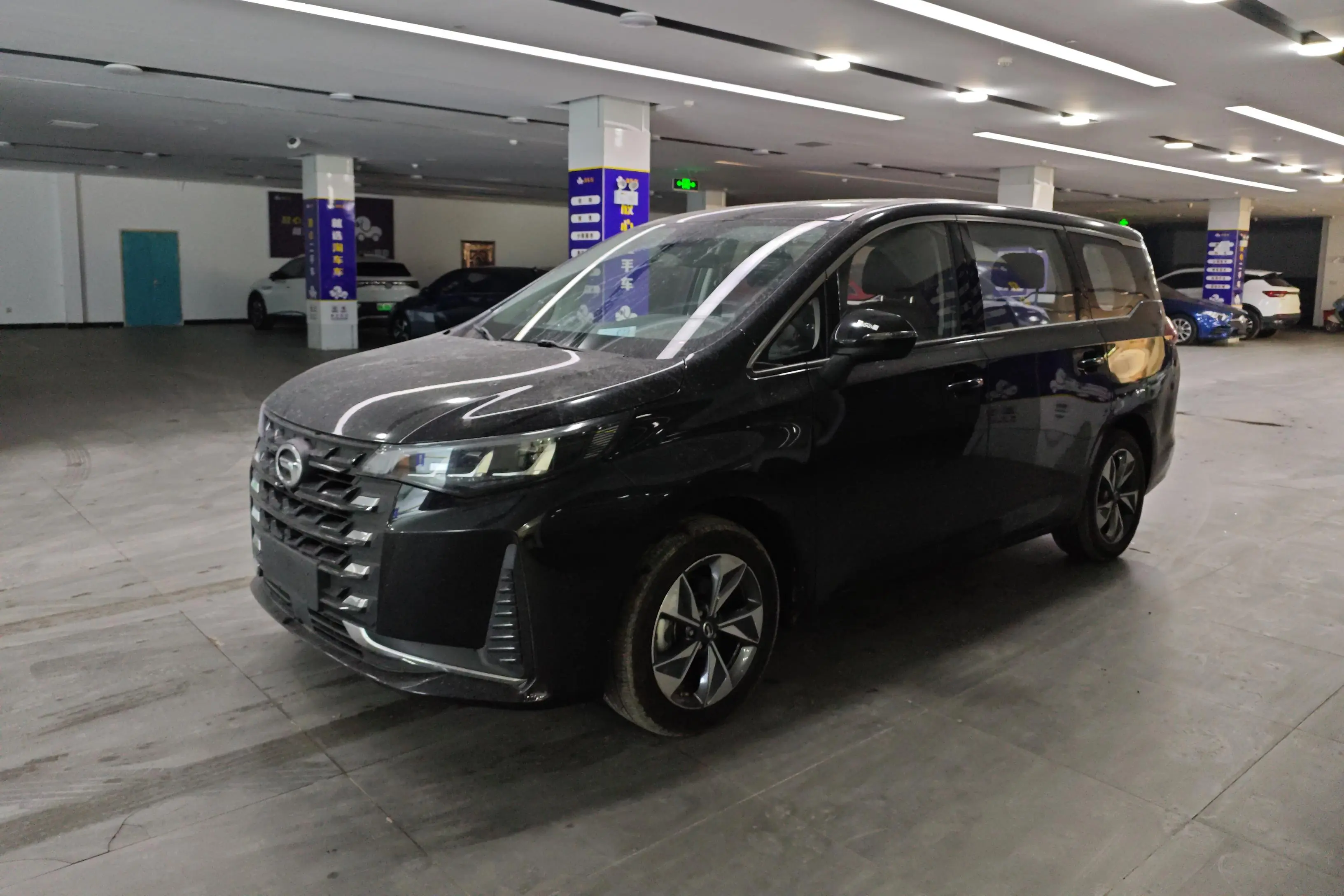 GAC Trumpchi M6  из Китая