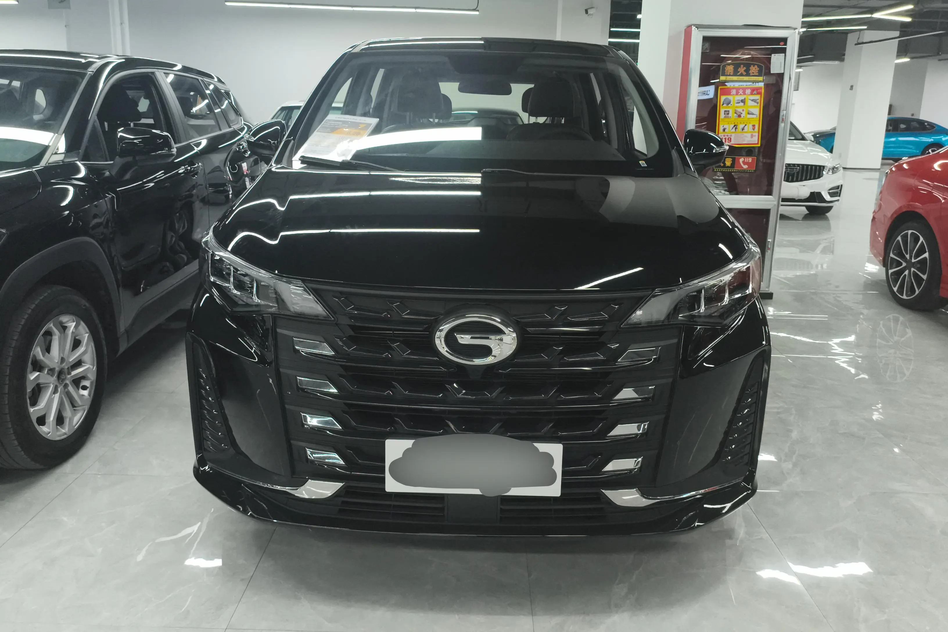 GAC Trumpchi M6  из Китая