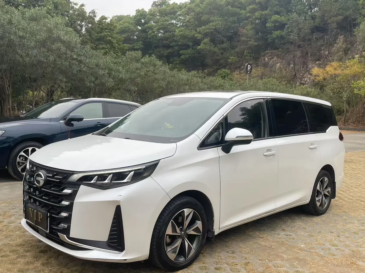 GAC Trumpchi M6  из Китая