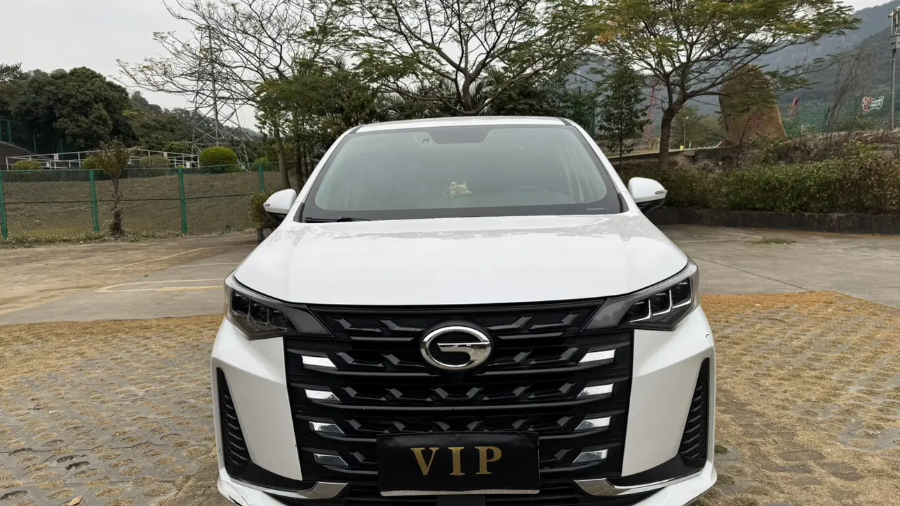 GAC Trumpchi M6  из Китая