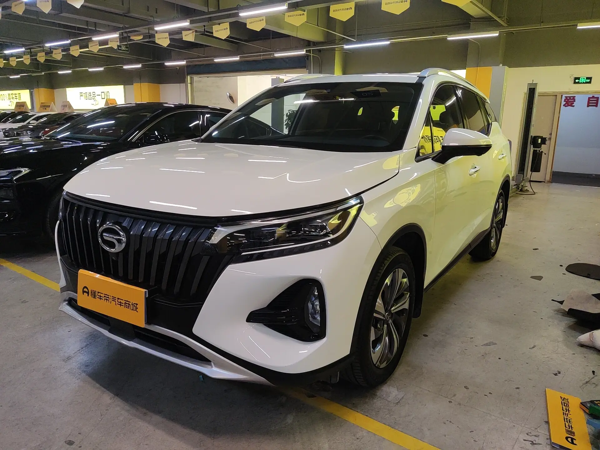 GAC Trumpchi GS4  из Китая