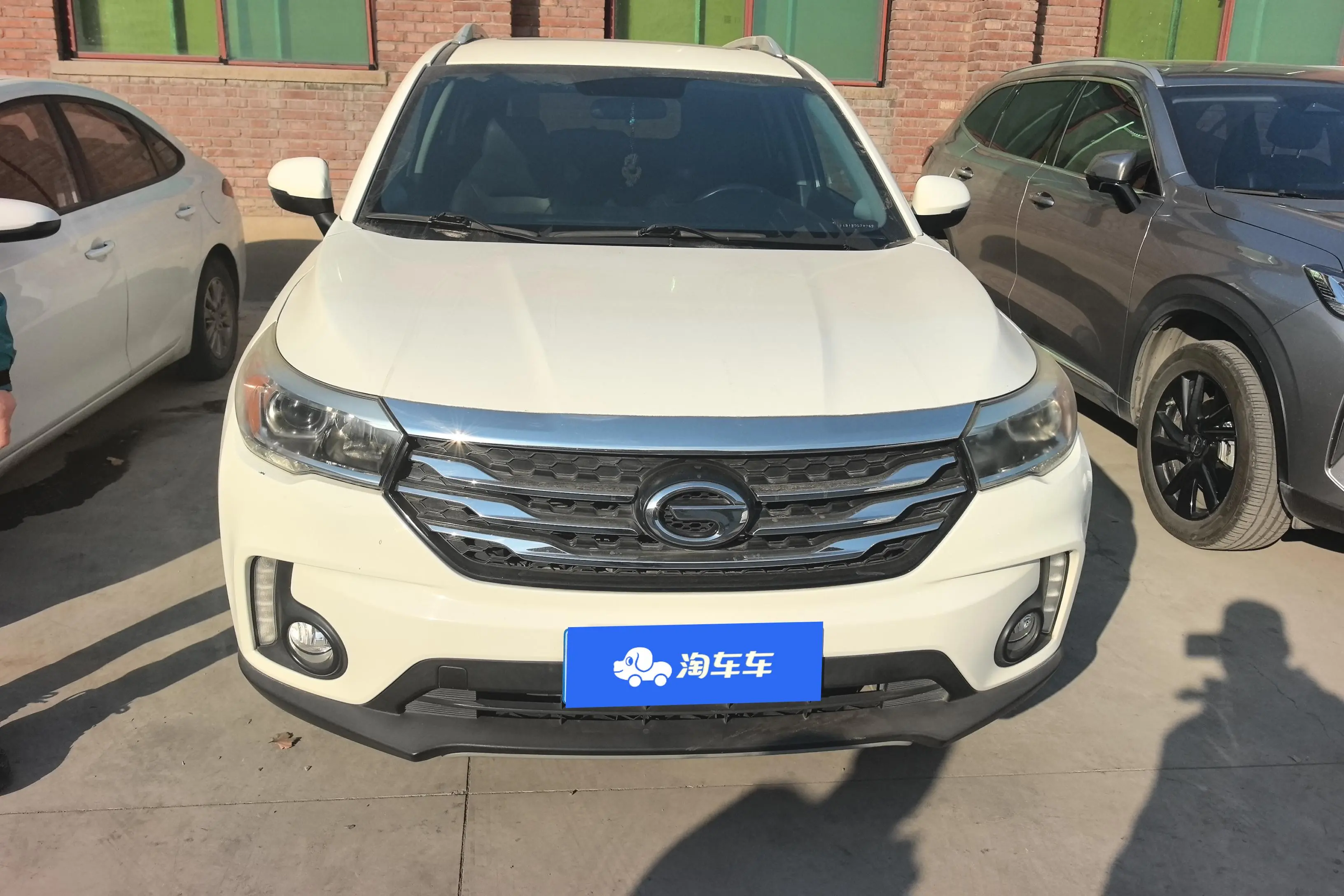 GAC Trumpchi GS4  из Китая