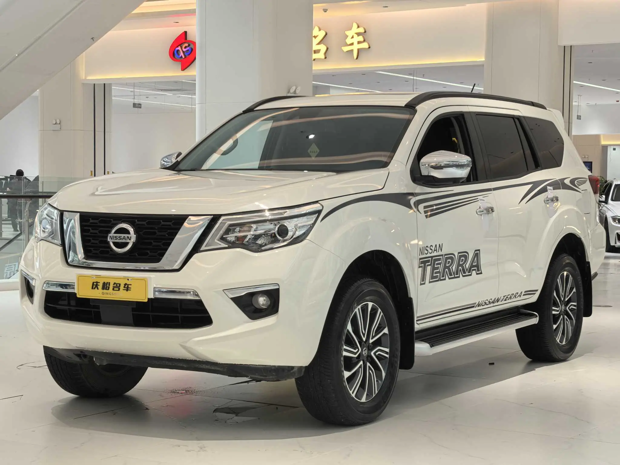 Nissan Tuda  из Китая