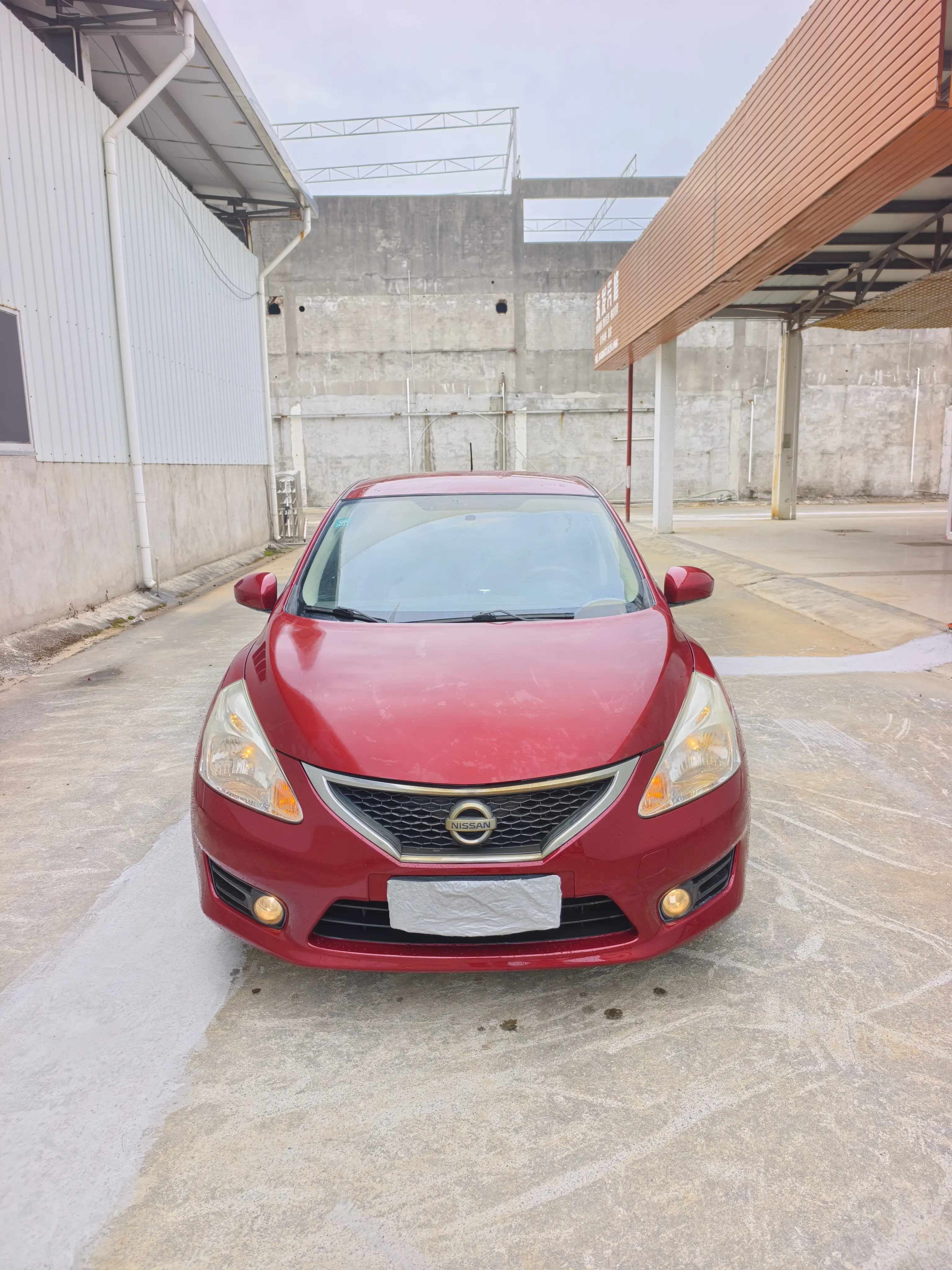 Nissan Tiida  из Китая