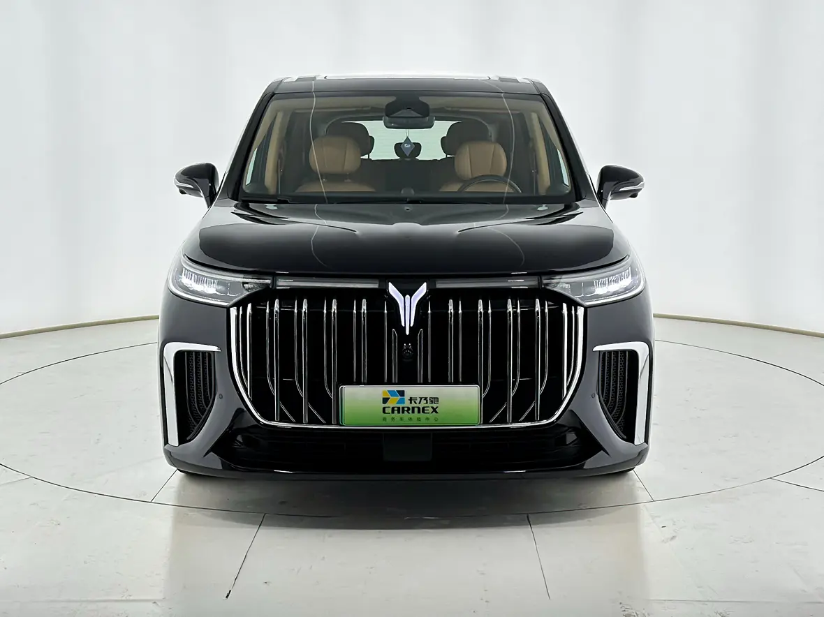 Voyah Lantu Dreamer PHEV  из Китая