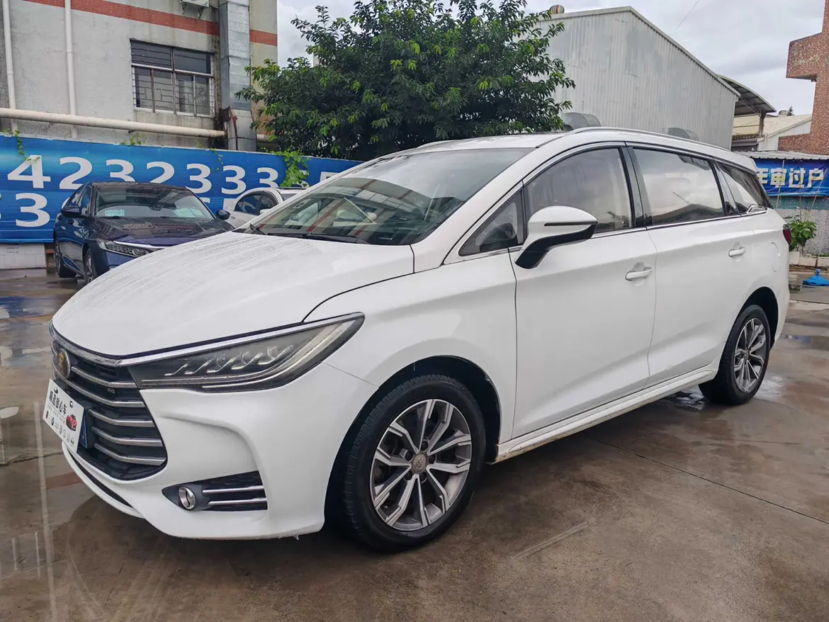 BYD Song MAX  из Китая