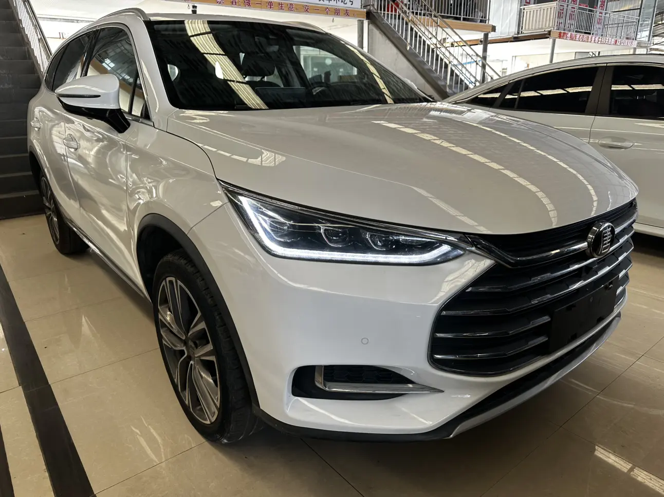 BYD Tang  из Китая