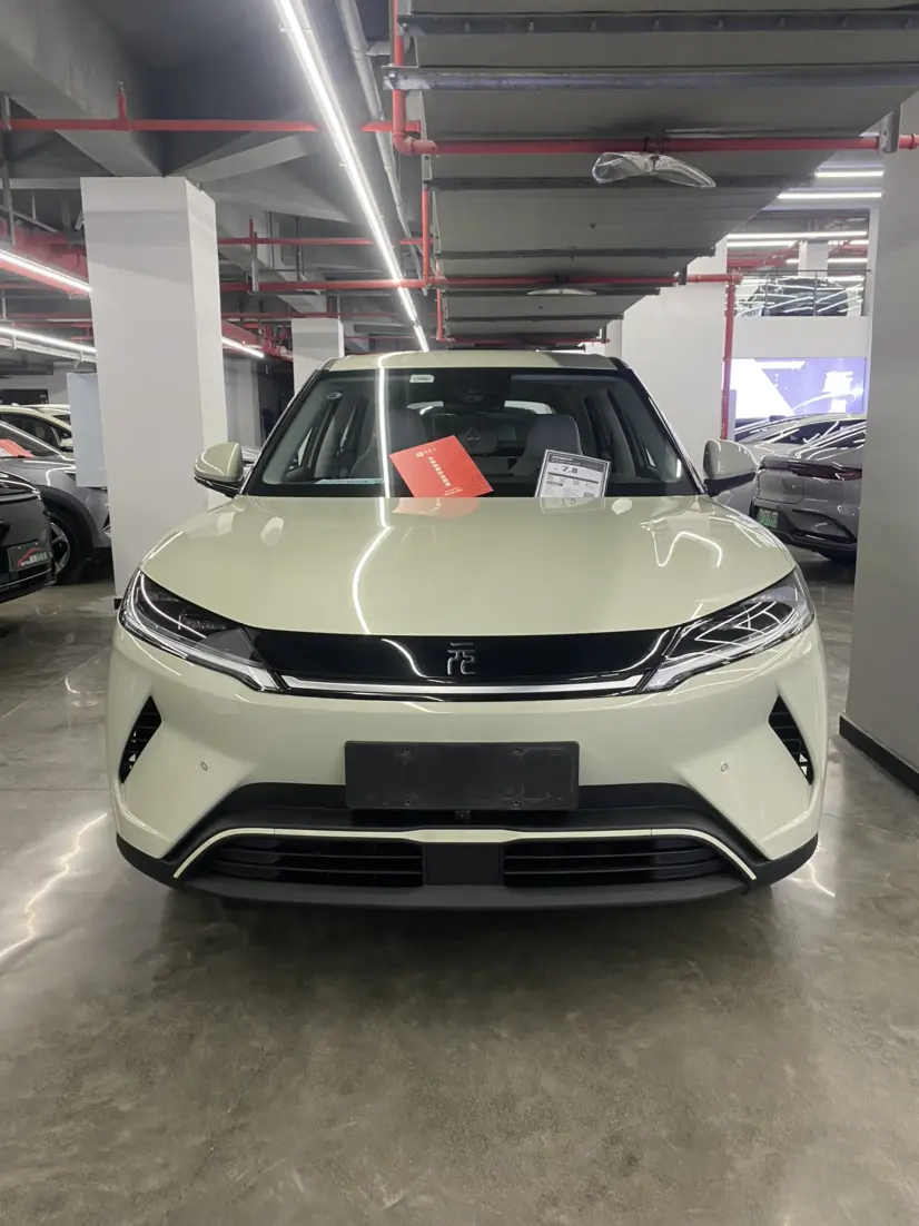 BYD Yuan UP  из Китая