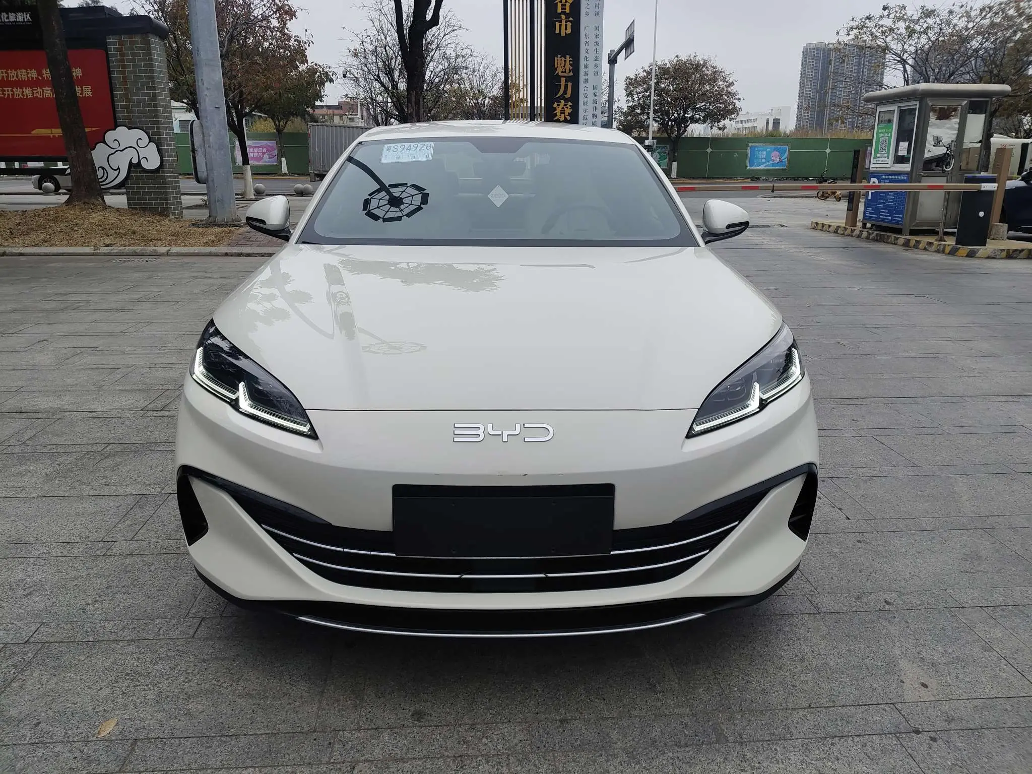 BYD Seal 06DM  из Китая