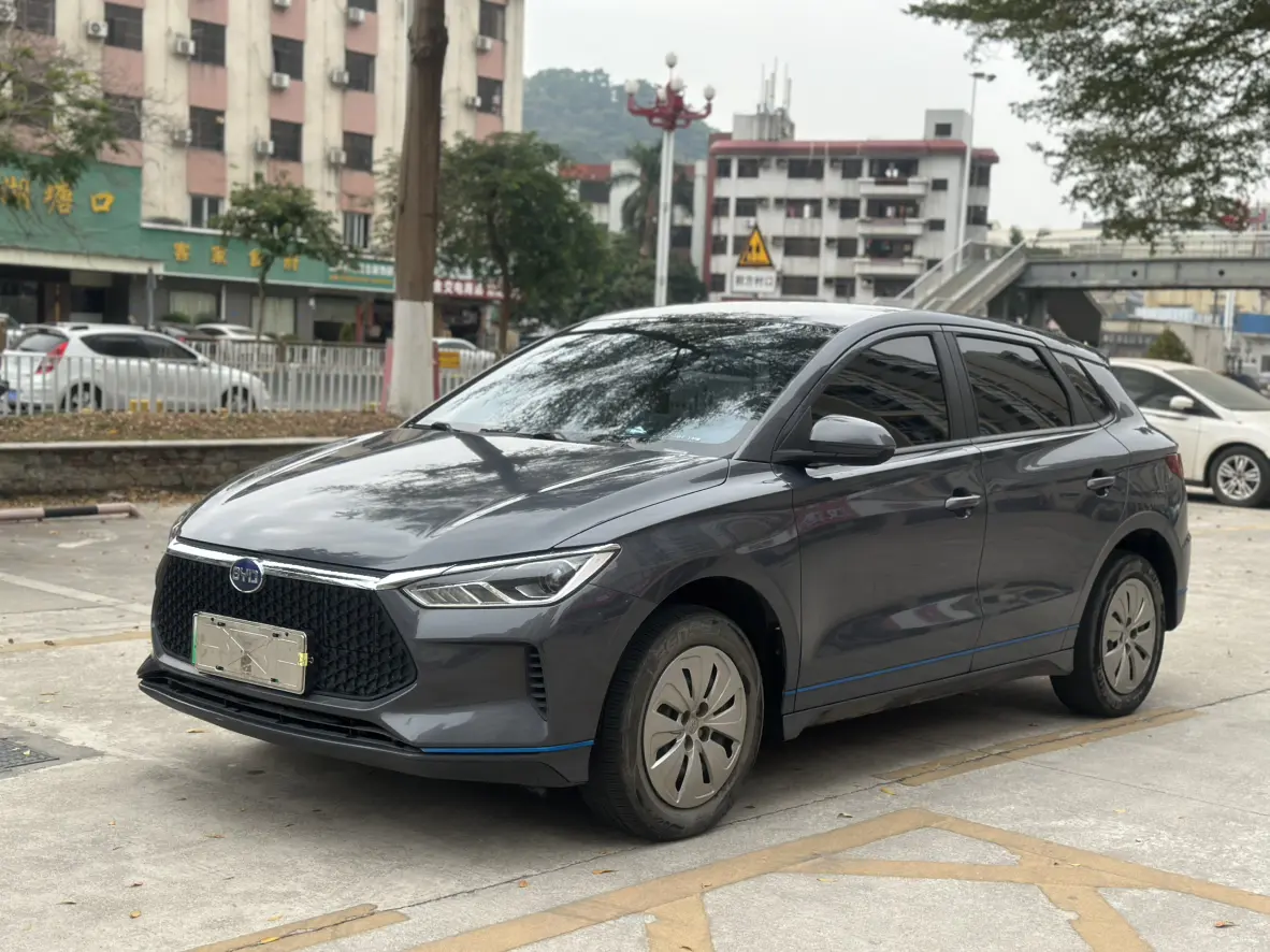 BYD e2  из Китая