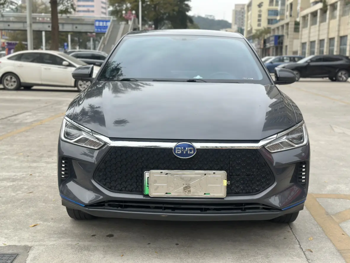 BYD e2  из Китая