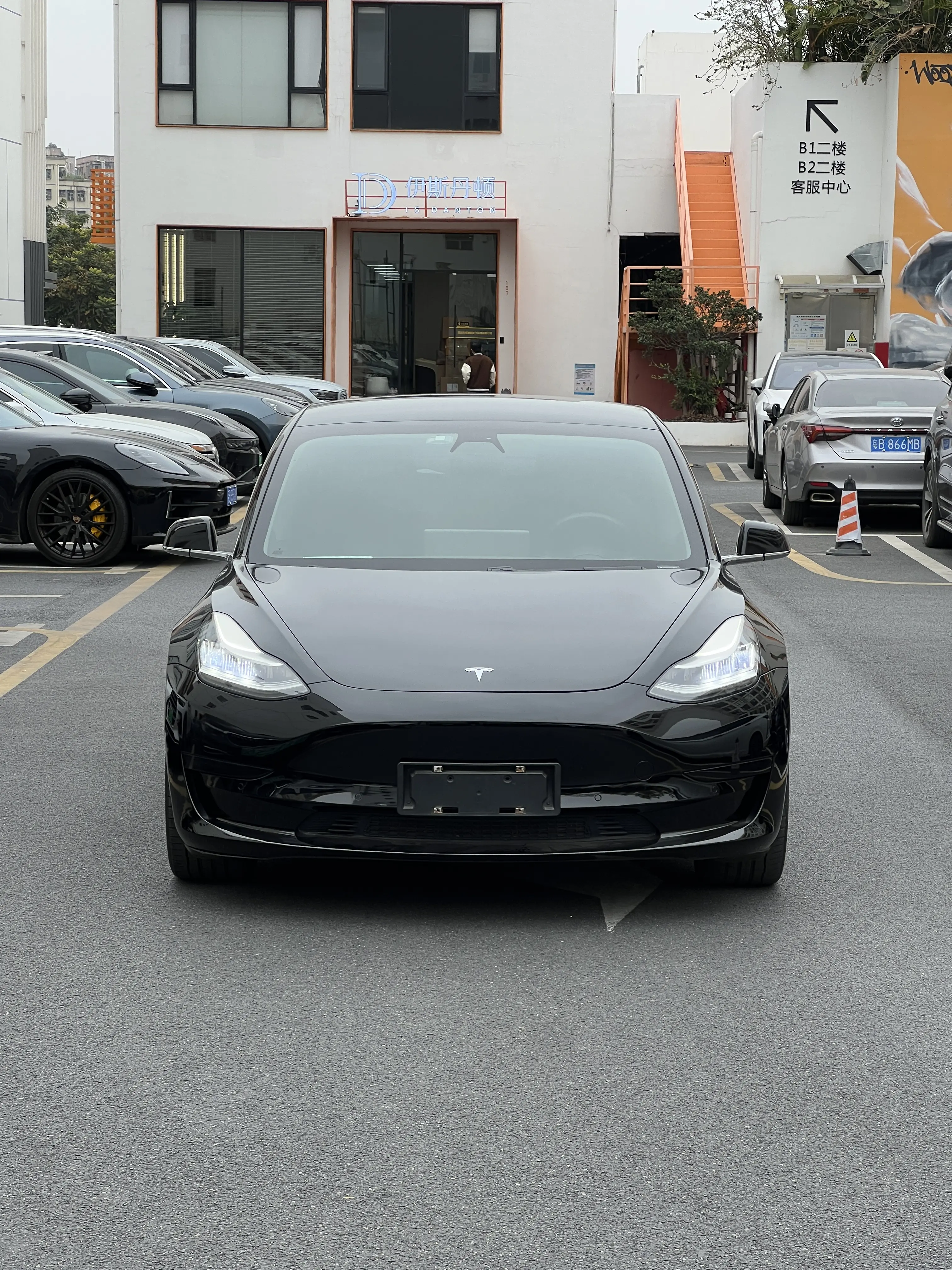 Tesla Model 3  из Китая