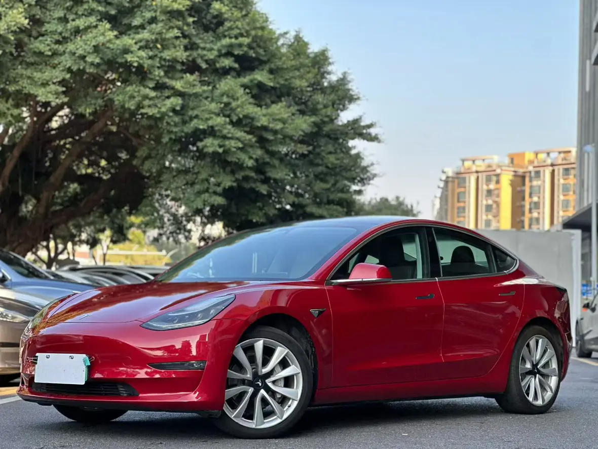 Tesla Model 3  из Китая