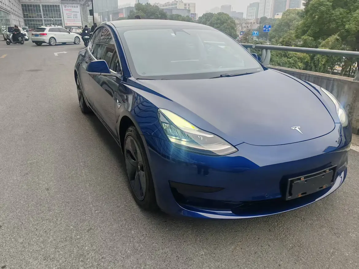 Tesla Model 3  из Китая