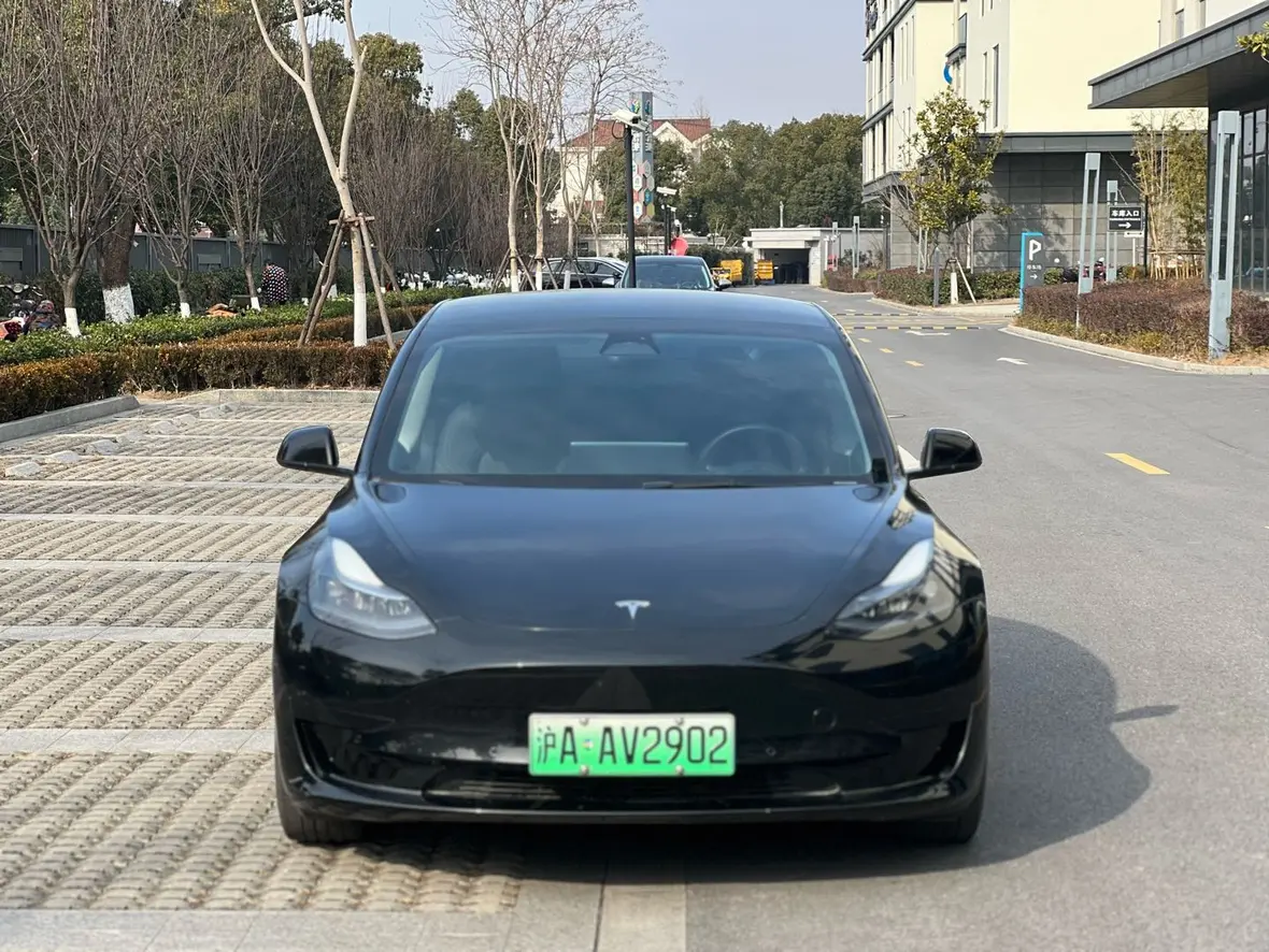 Tesla Model 3  из Китая