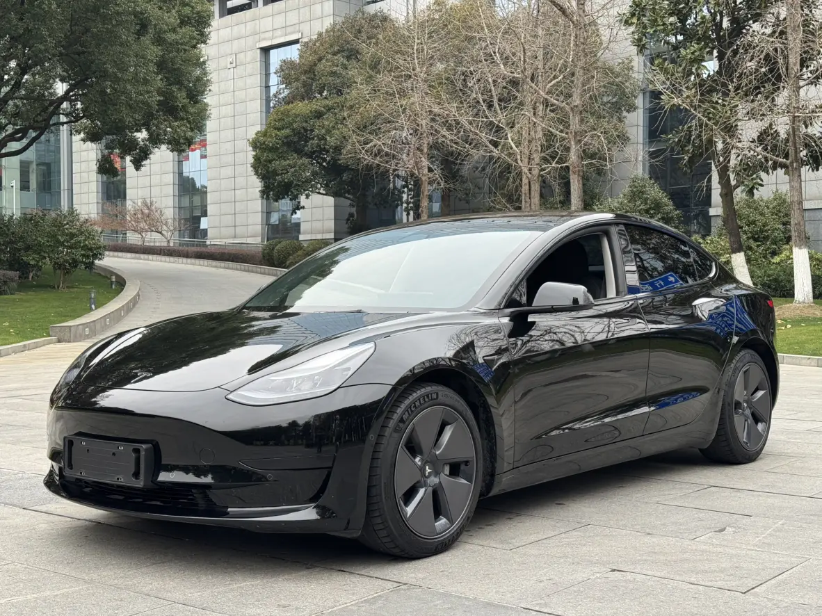 Tesla Model 3  из Китая