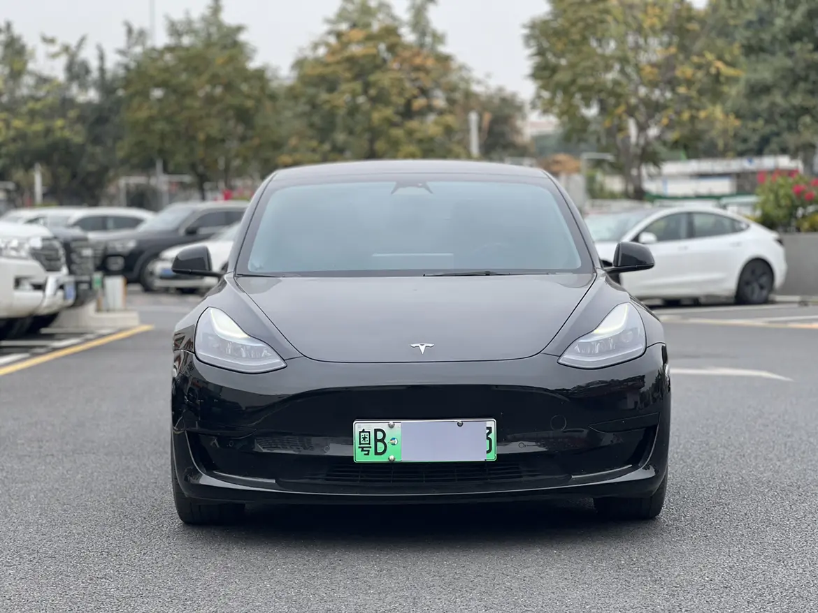 Tesla Model 3  из Китая