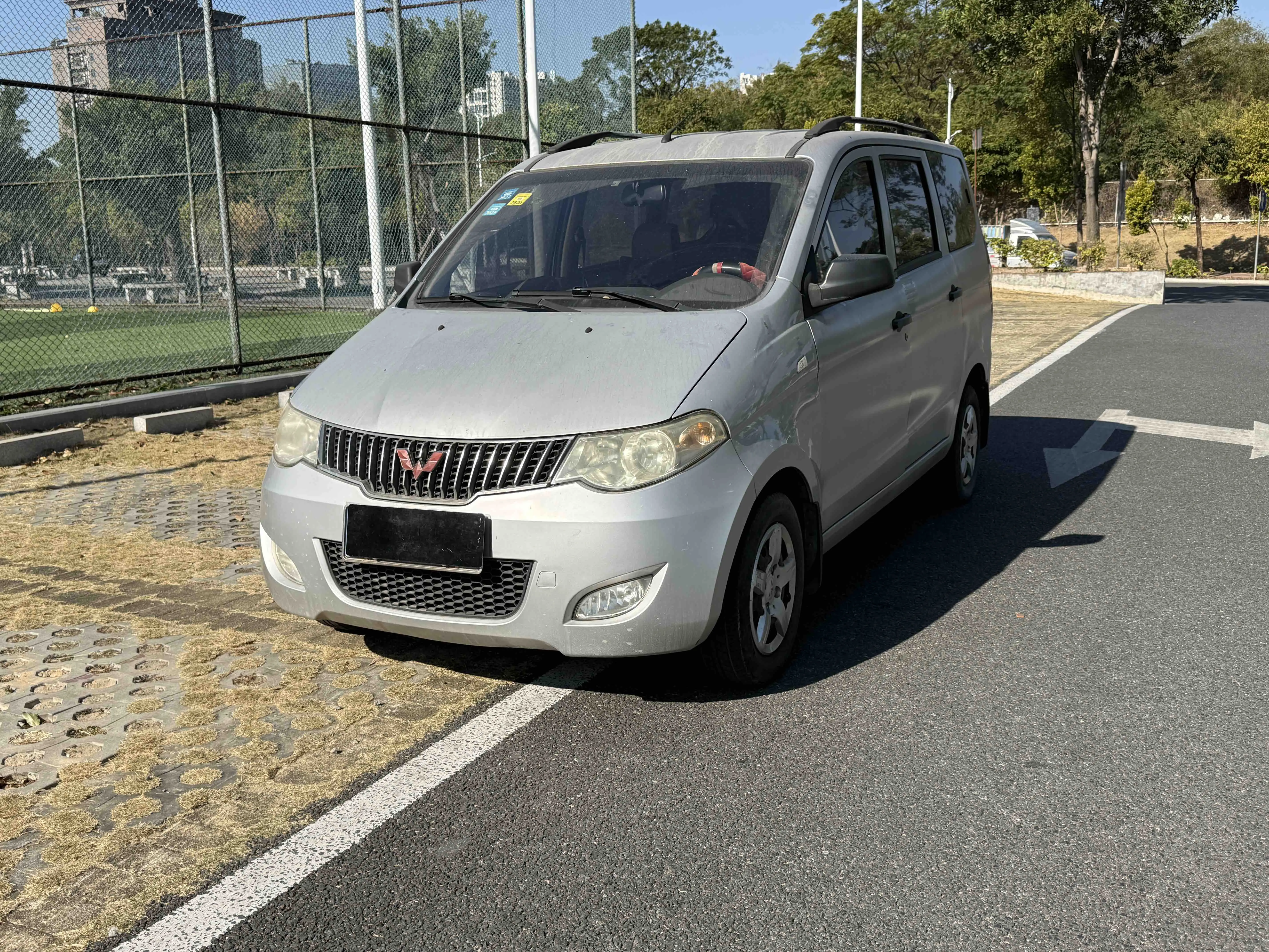 Wuling Hongguang  из Китая