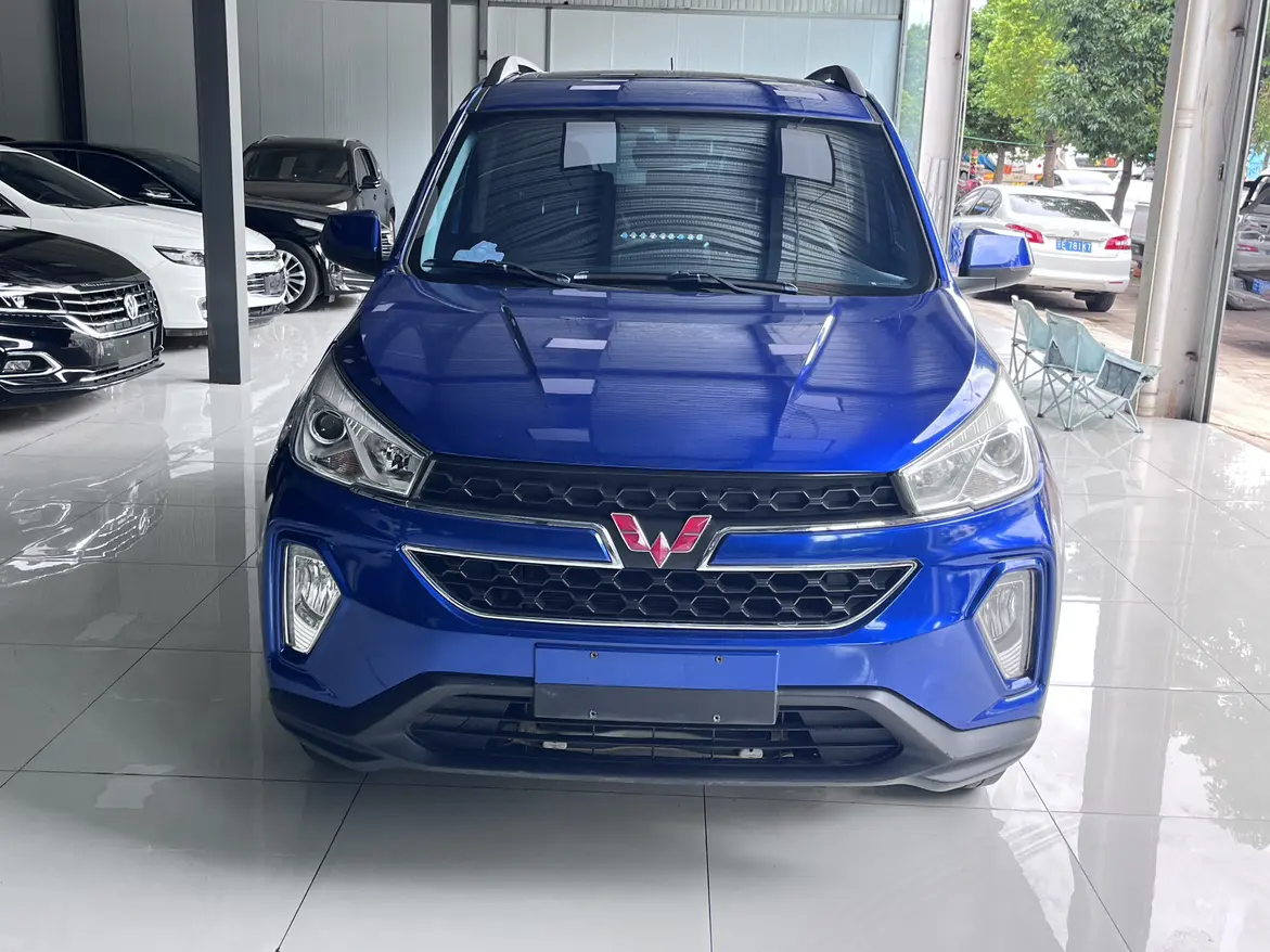 Wuling Hongguang S3  из Китая