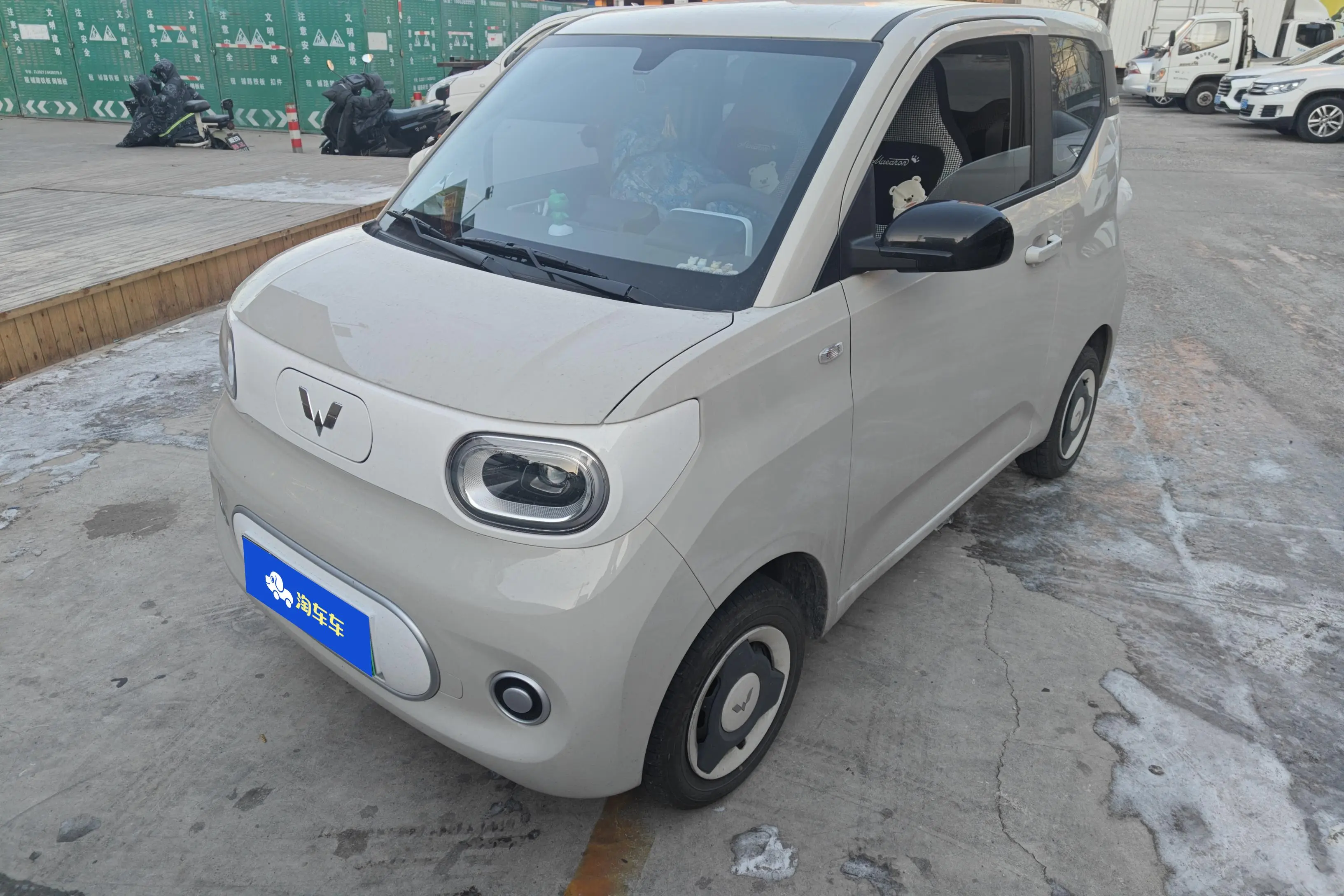 Wuling Hongguang MINIEV  из Китая