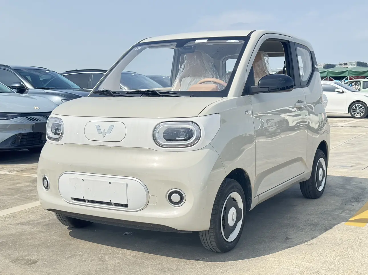 Wuling Hongguang MINIEV  из Китая