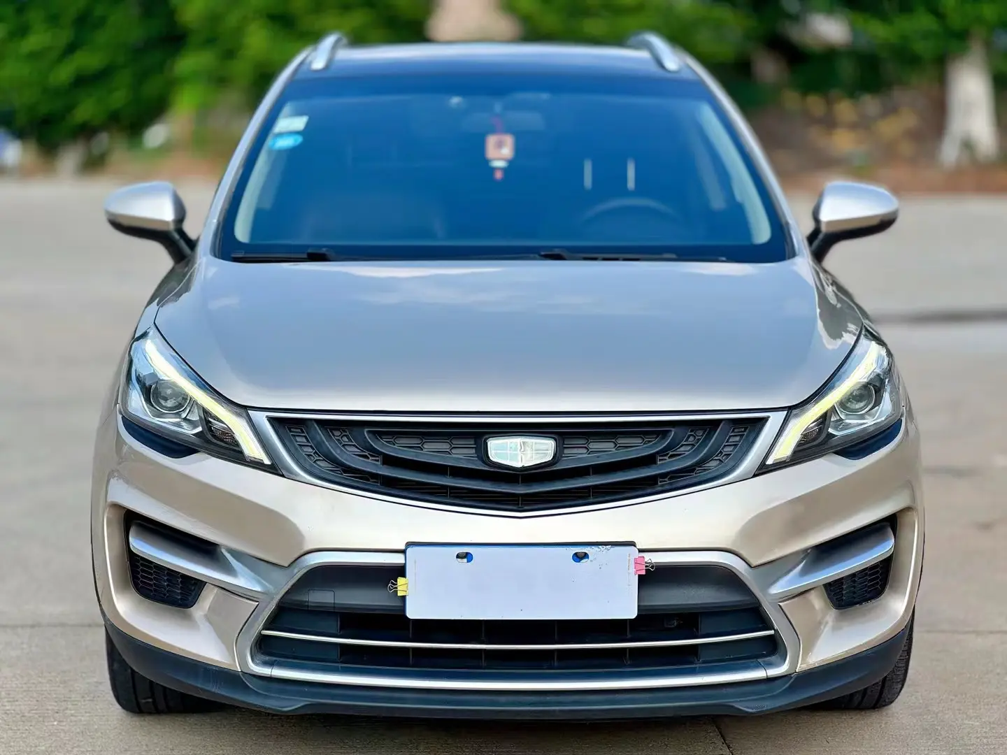 Geely Emgrand GS  из Китая