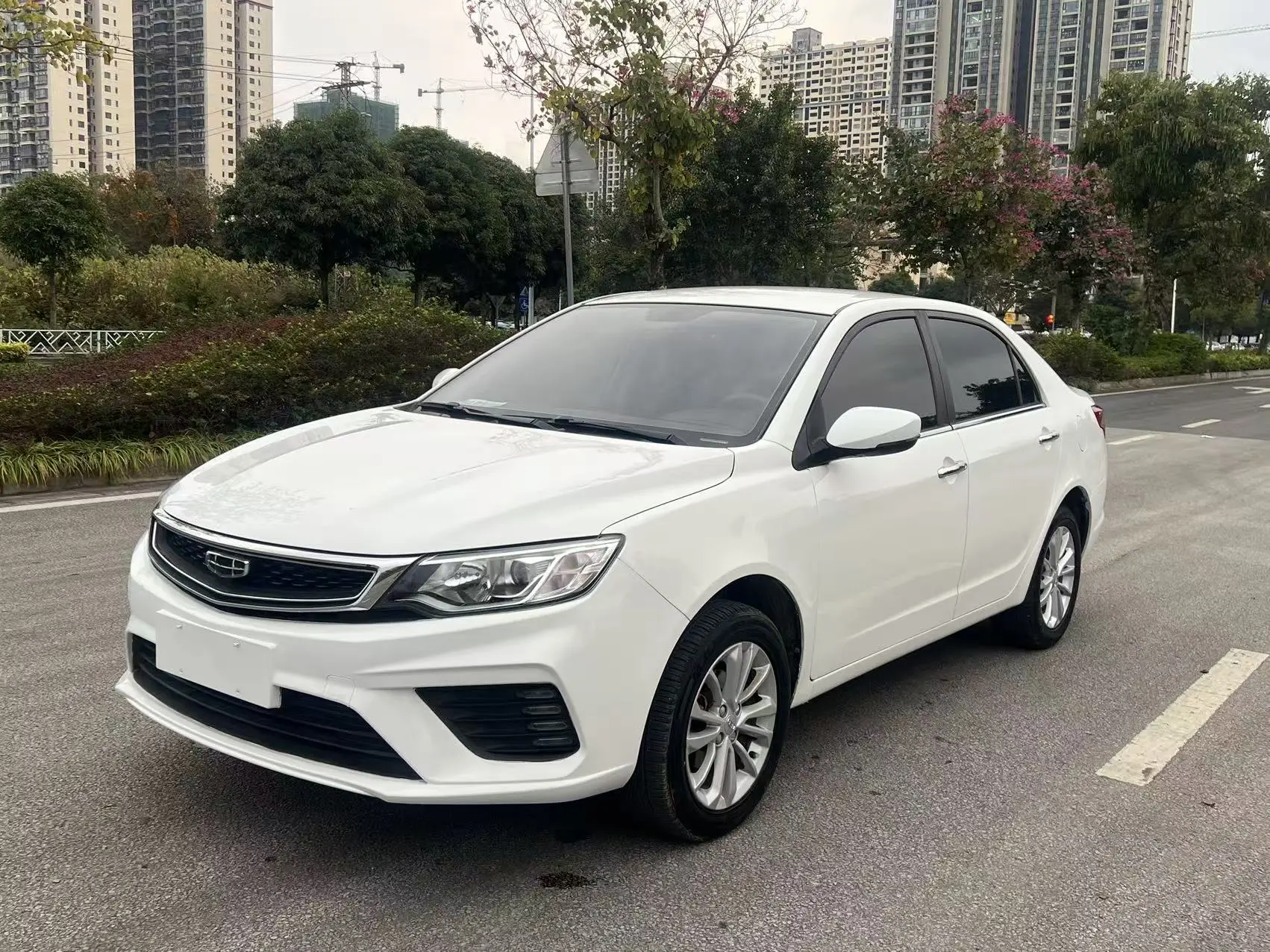 Geely Vision  из Китая