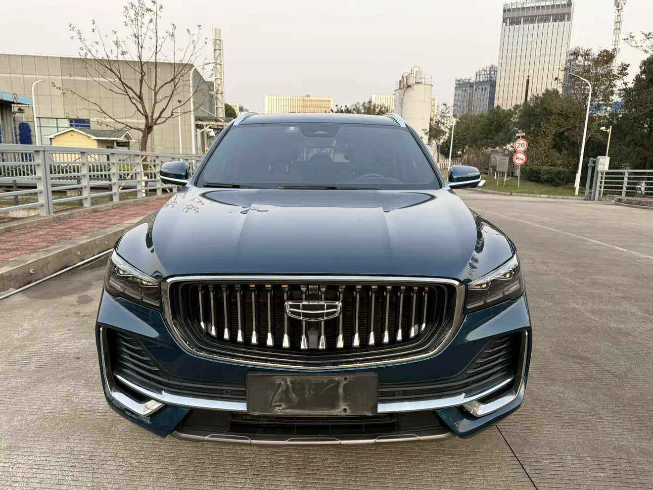 Geely Monjaro (Xingyue L)  из Китая