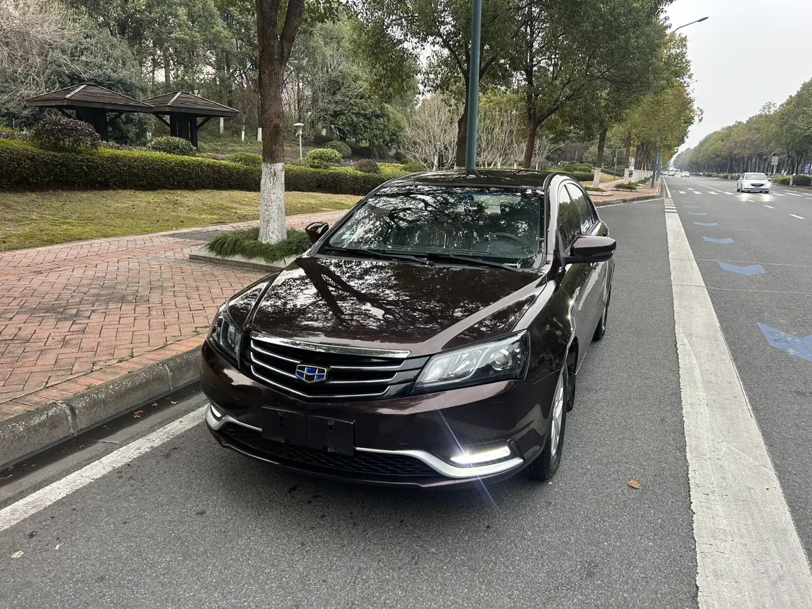 Geely Emgrand  из Китая