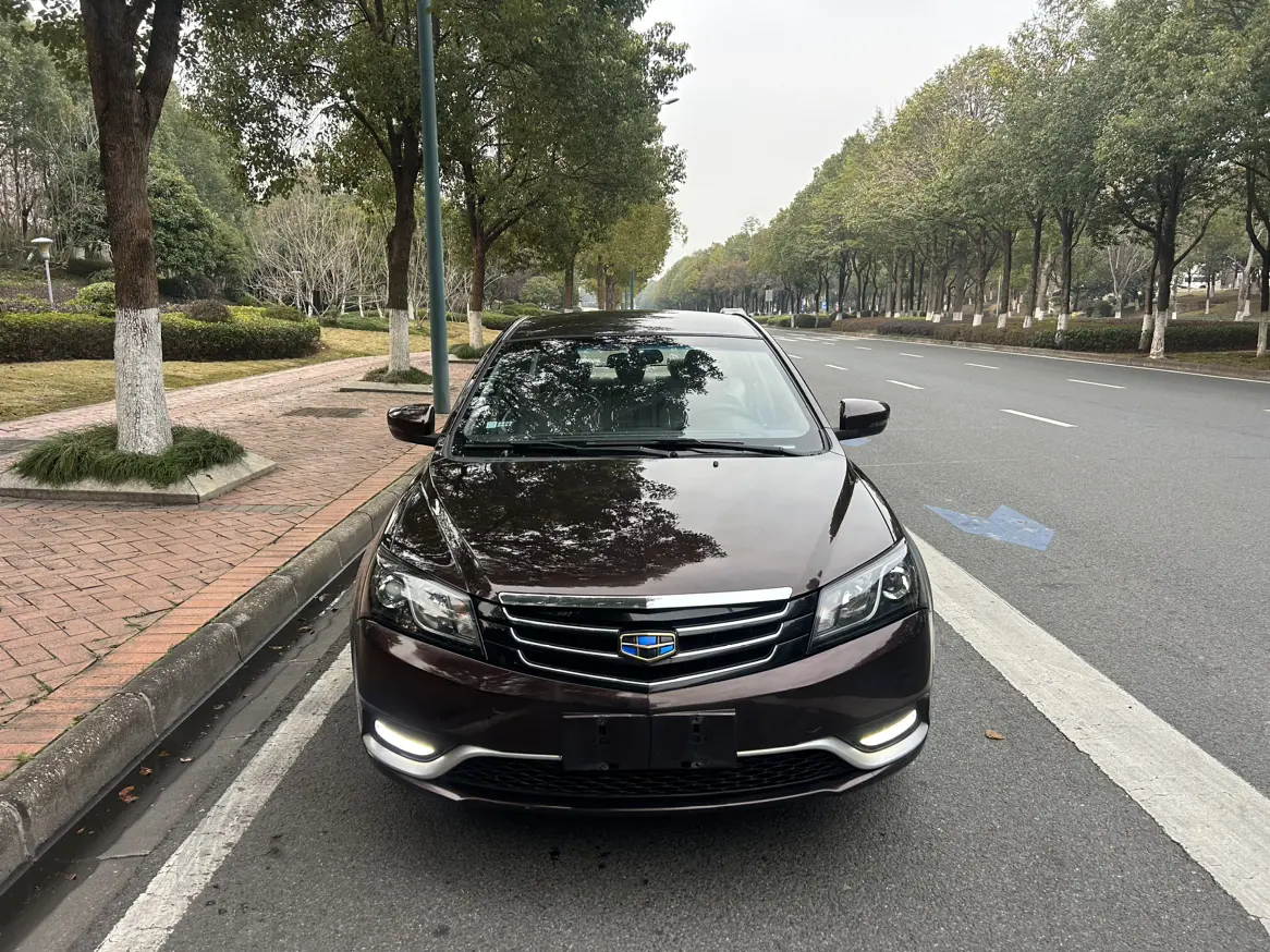 Geely Emgrand  из Китая