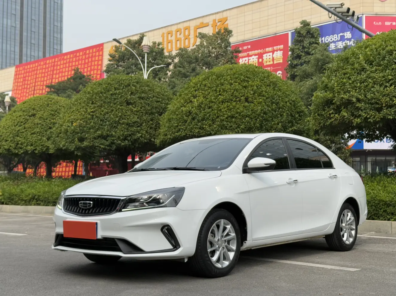 Geely Emgrand  из Китая
