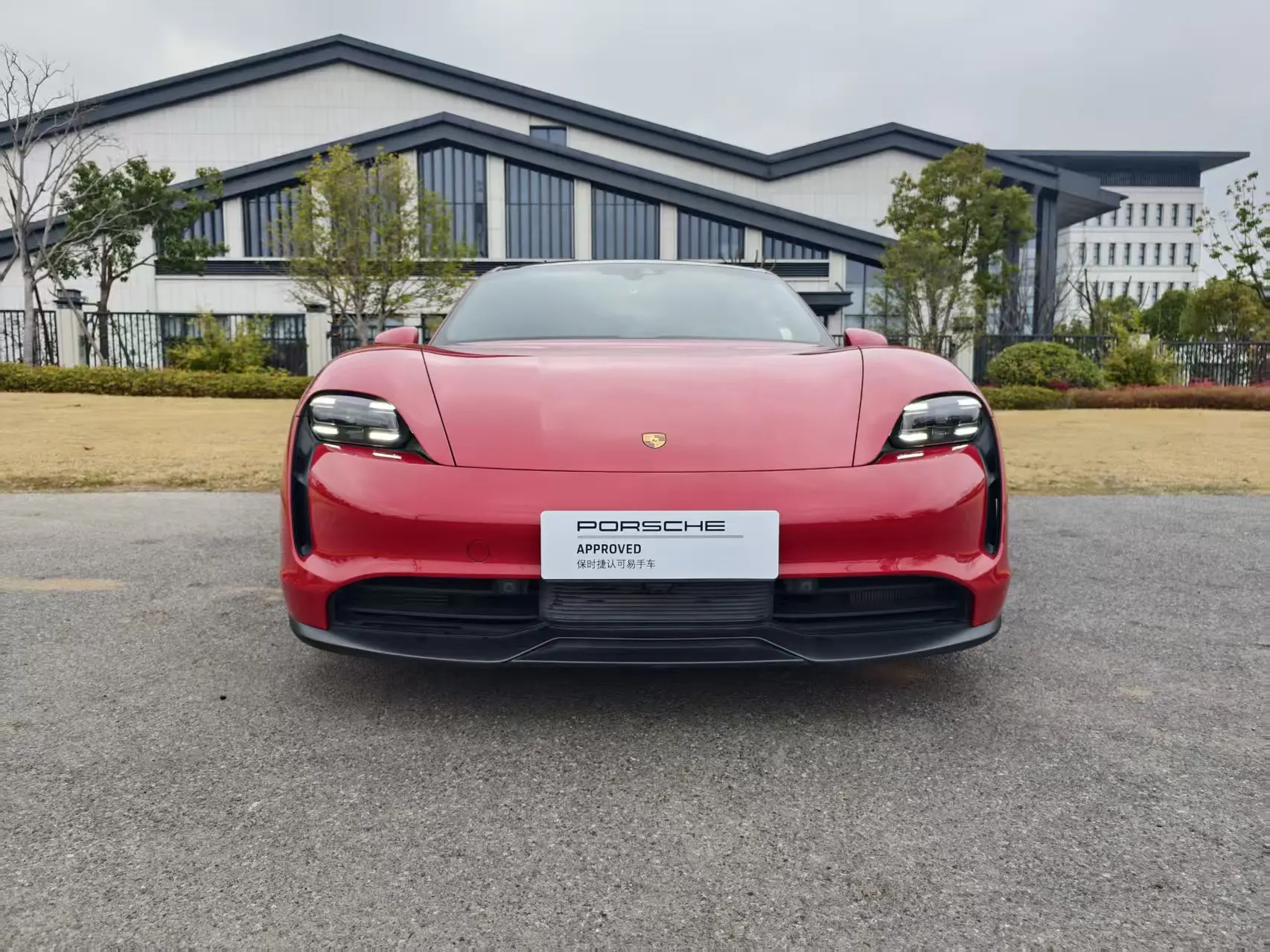 Porsche Taycan  из Китая