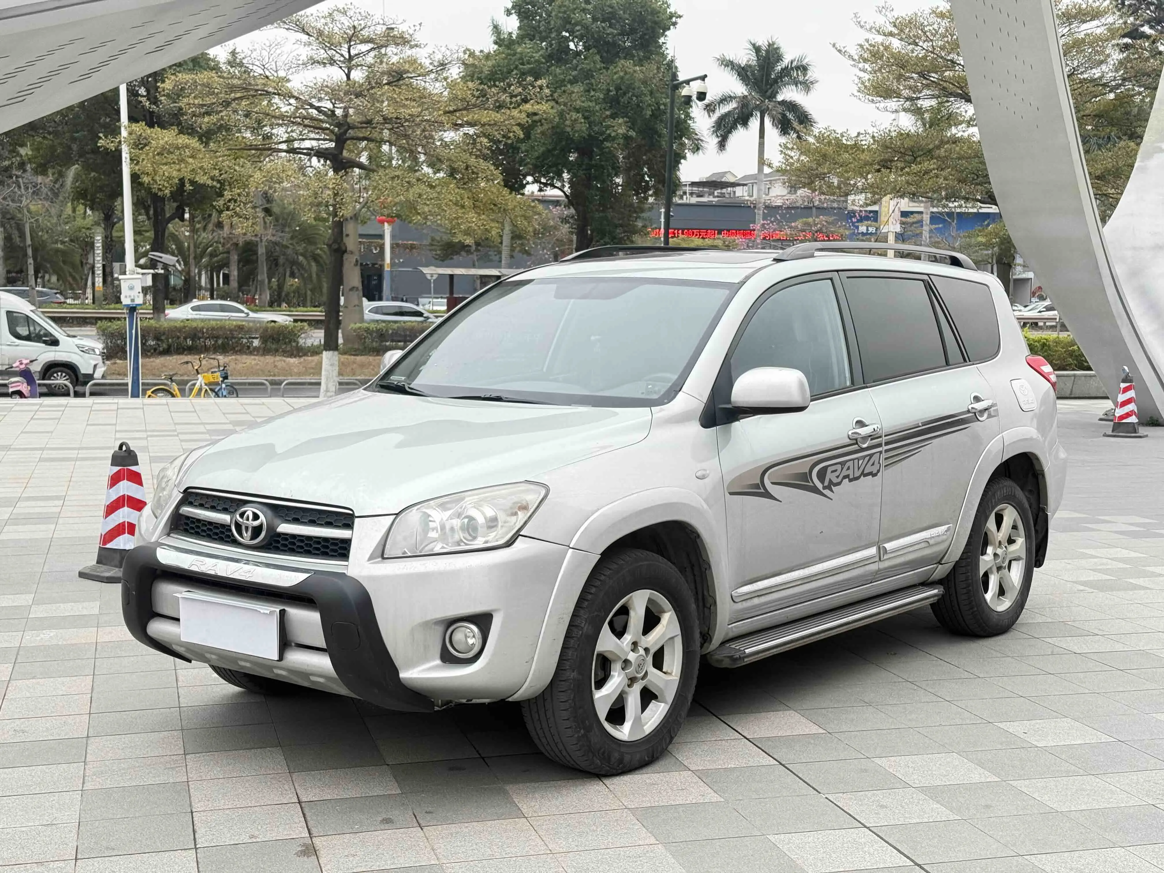 Toyota RAV4  из Китая