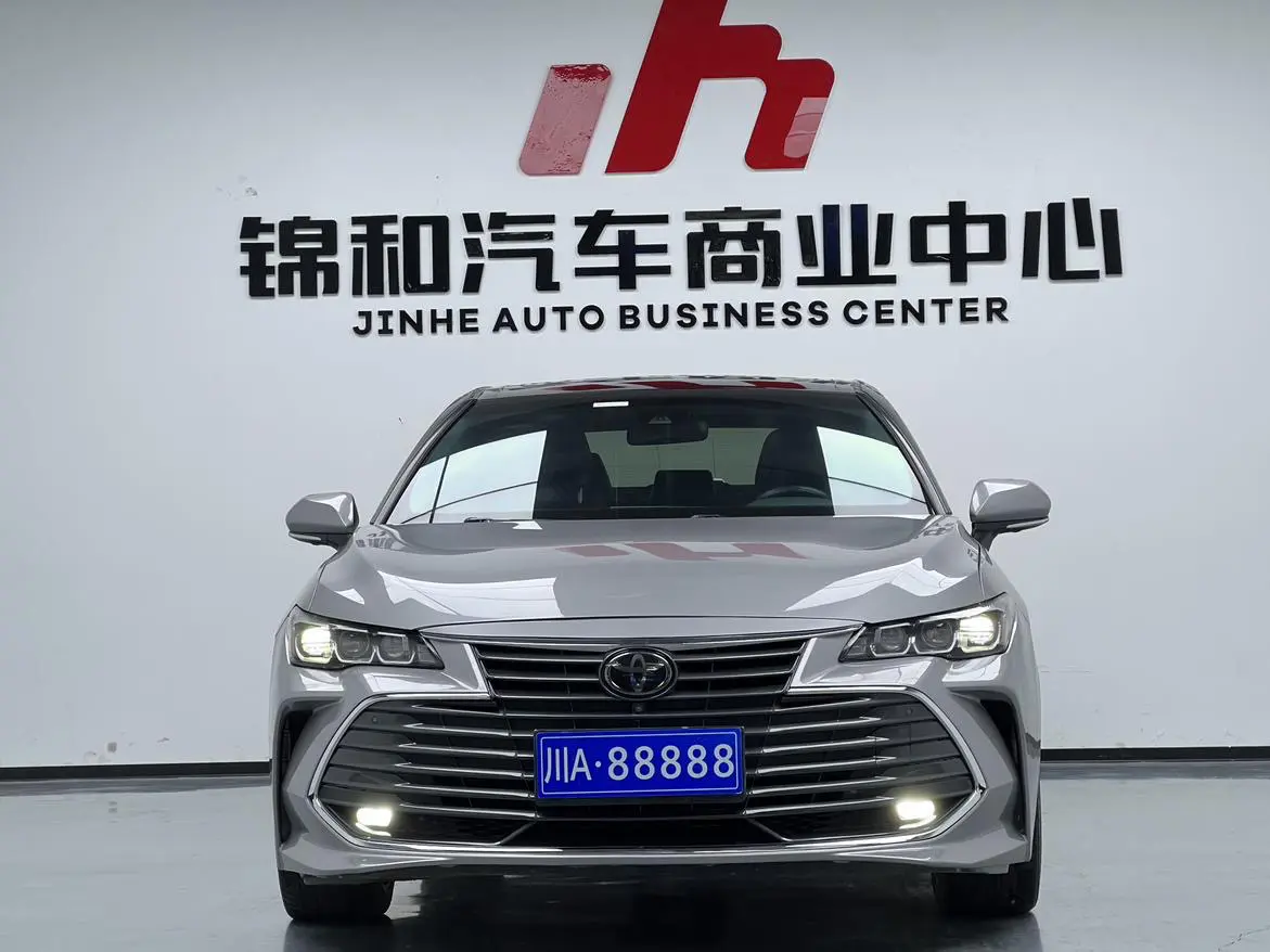 Toyota Avalon (Asian dragon)  из Китая