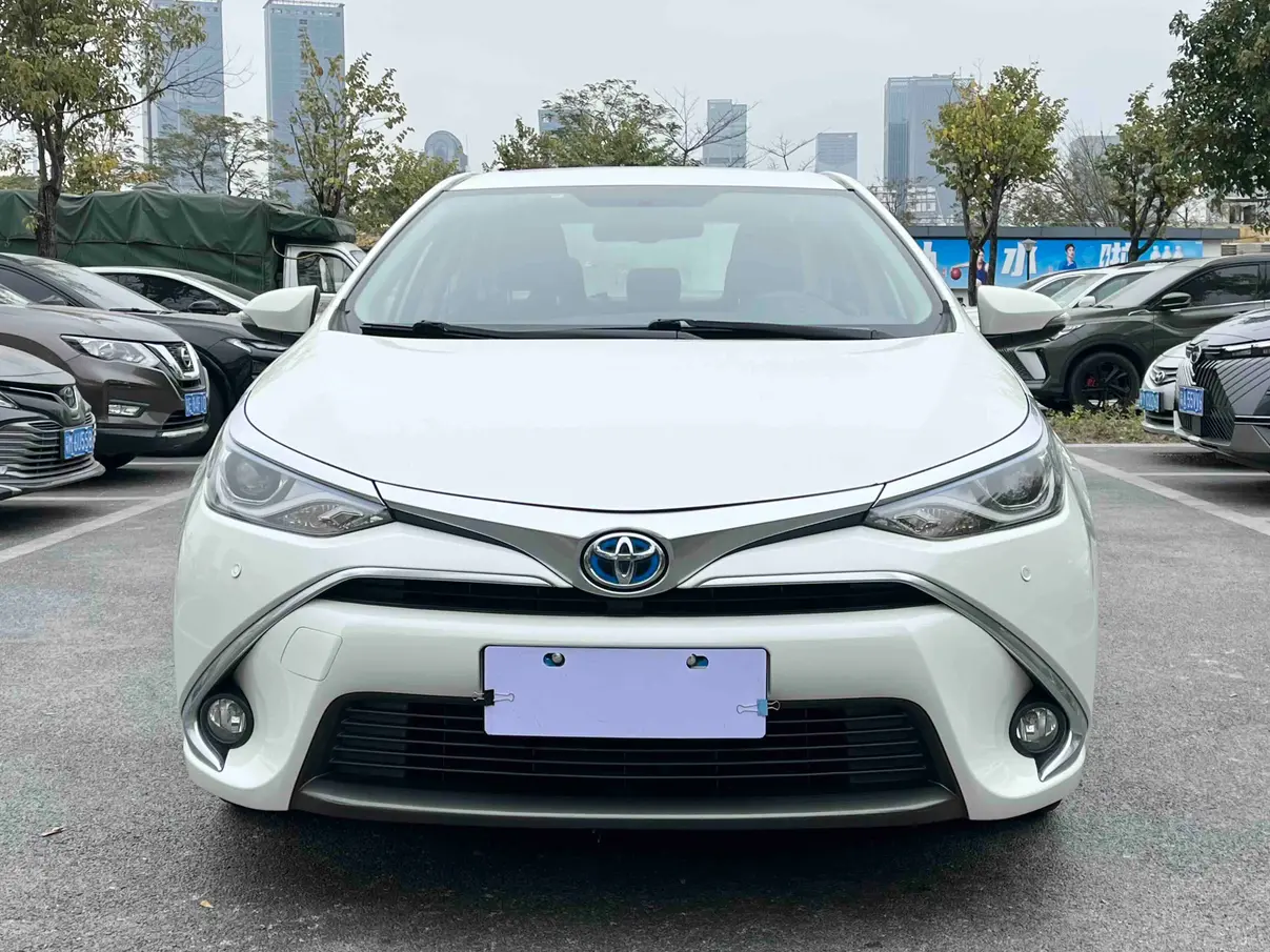 Toyota Levin (Lei Ling)  из Китая