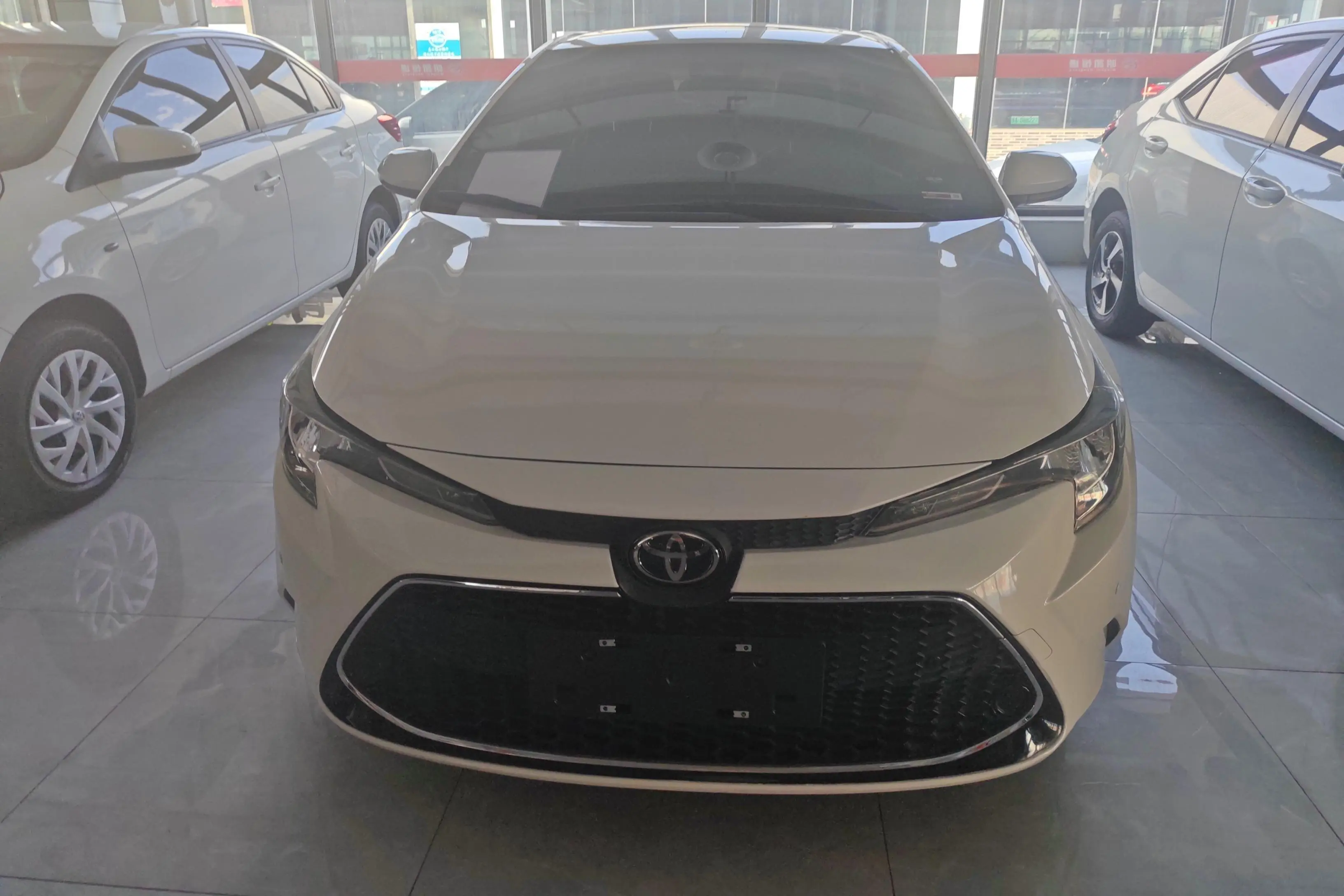 Toyota Levin (Lei Ling)  из Китая