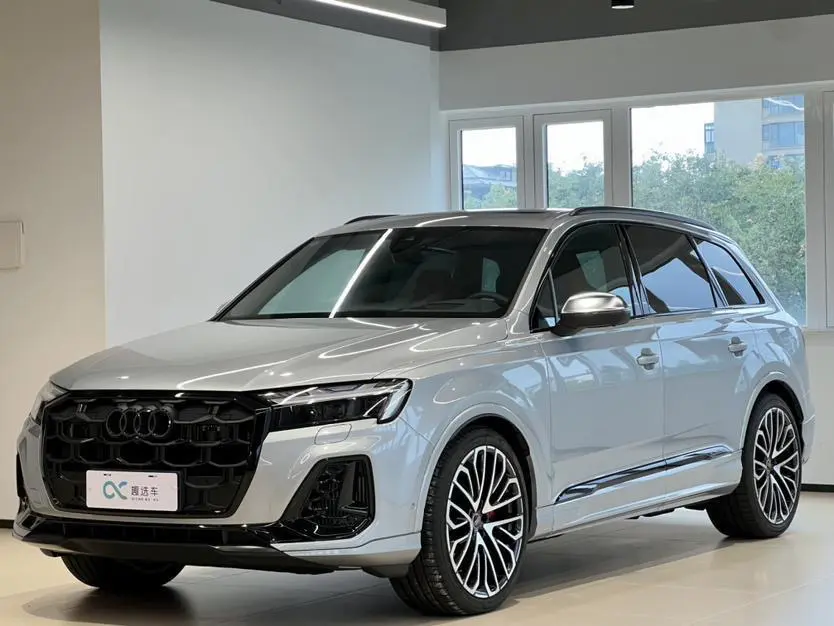 Audi SQ7  из Китая