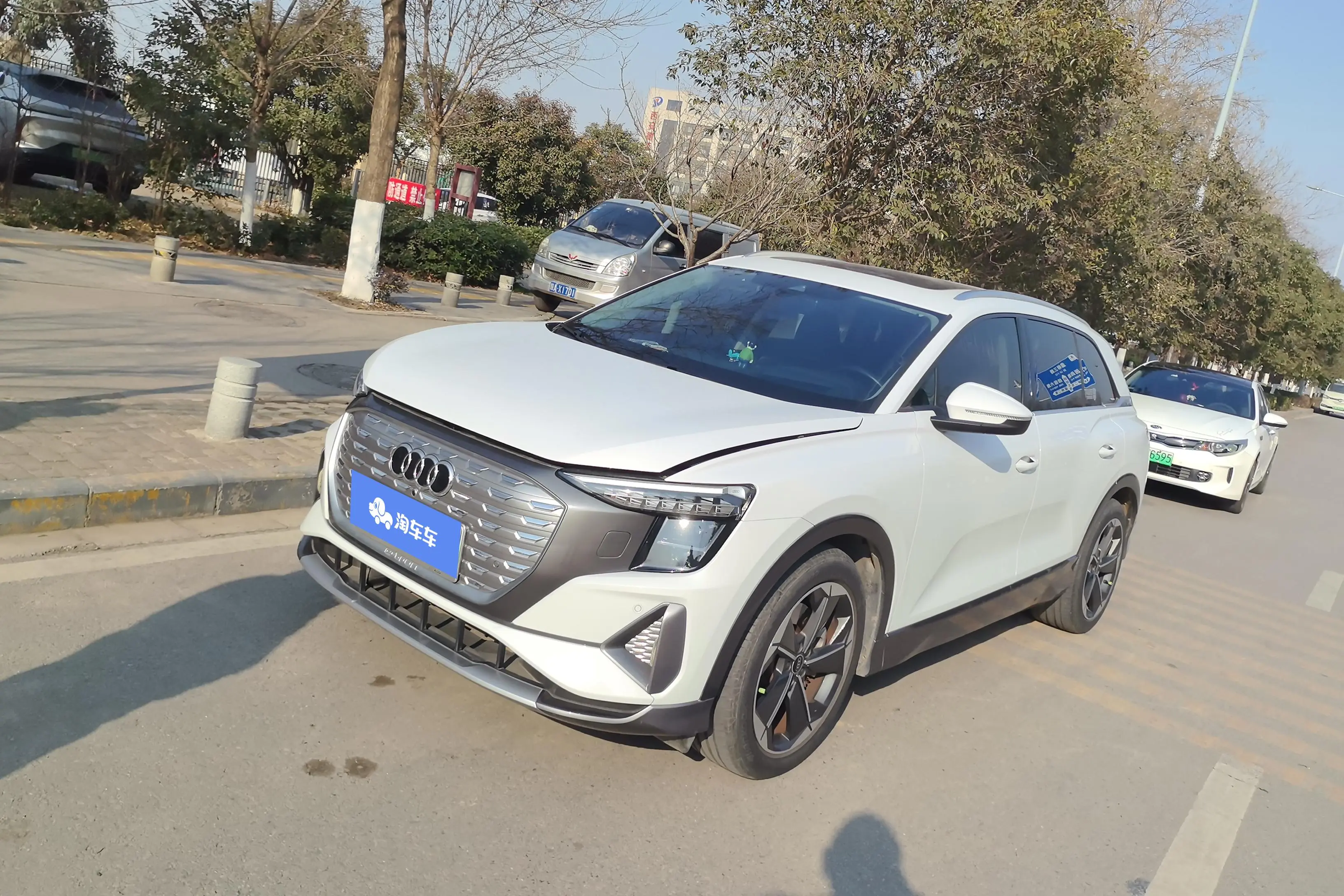 Audi Q5 e-tron  из Китая
