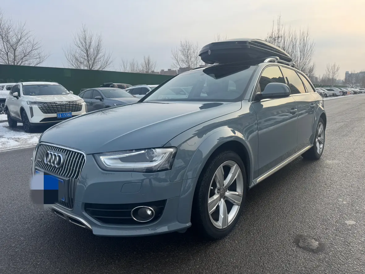 Audi A4  из Китая
