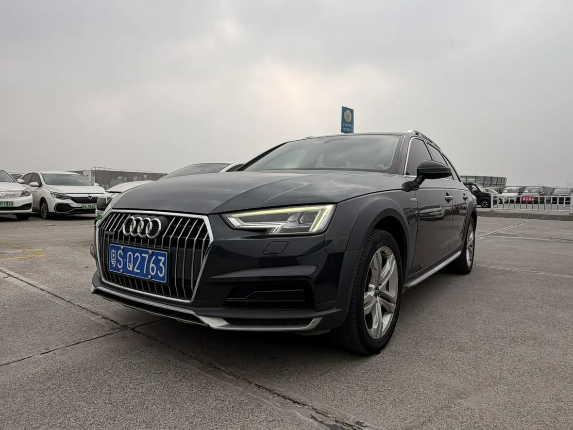 Audi A4  из Китая