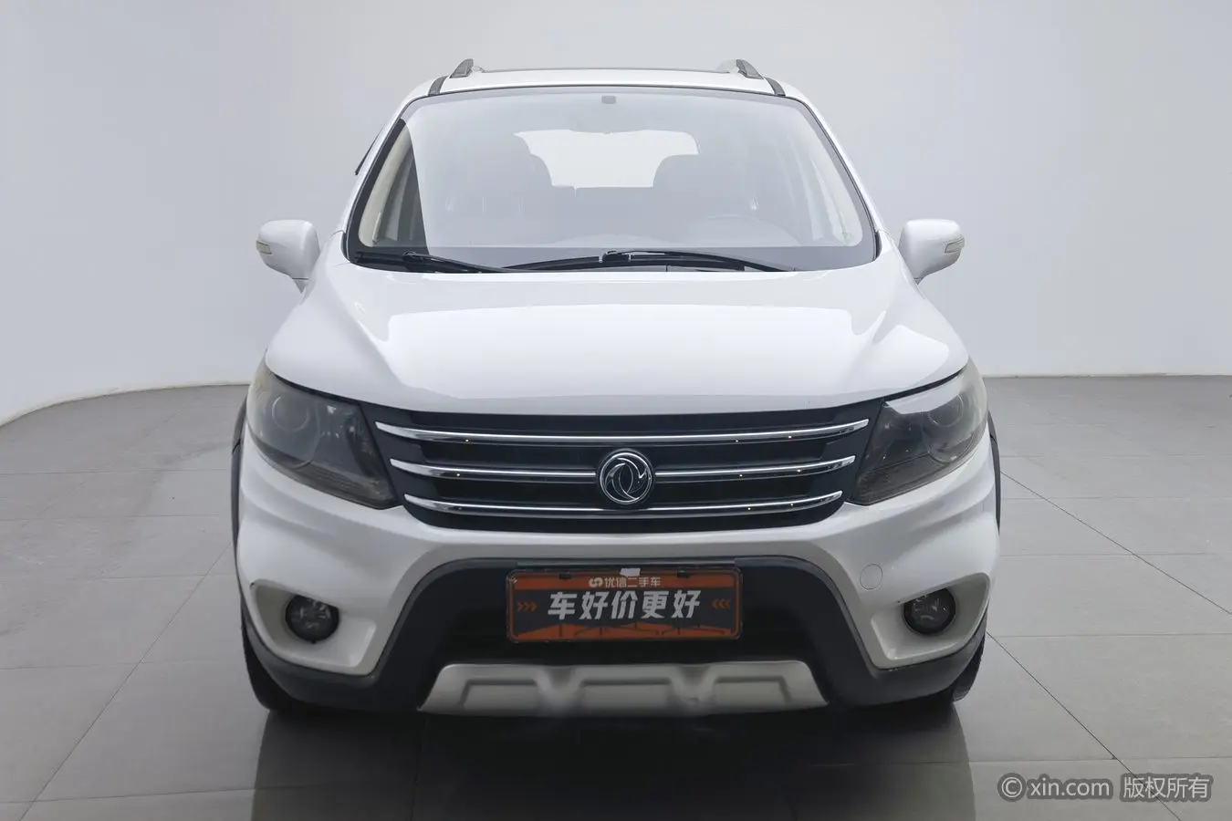 Forthing Jingyi X5  из Китая