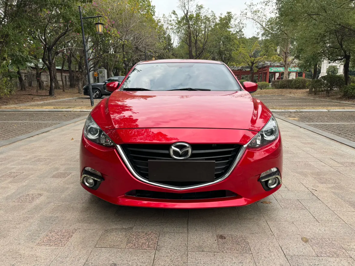 Mazda Axela (Mazda3)  из Китая